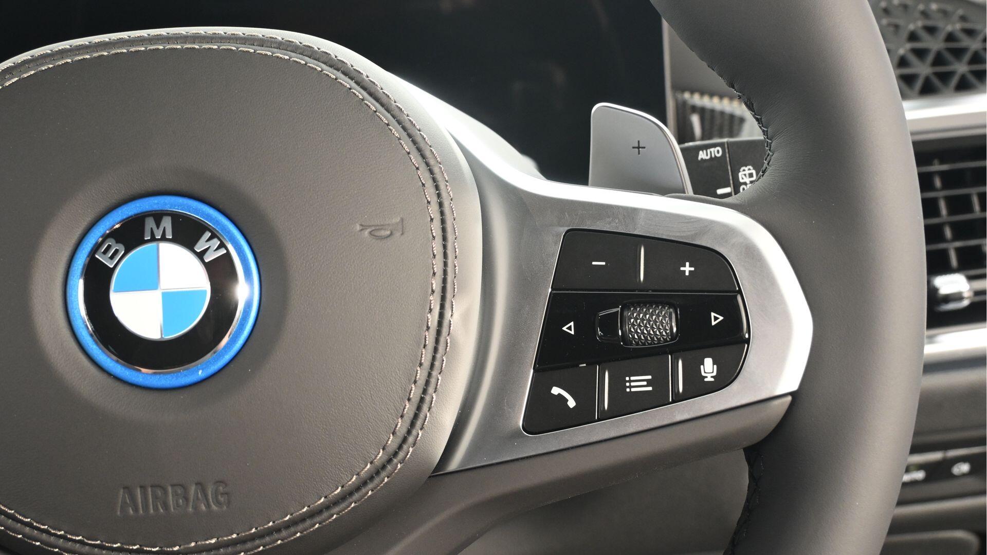BMW X5 view 18