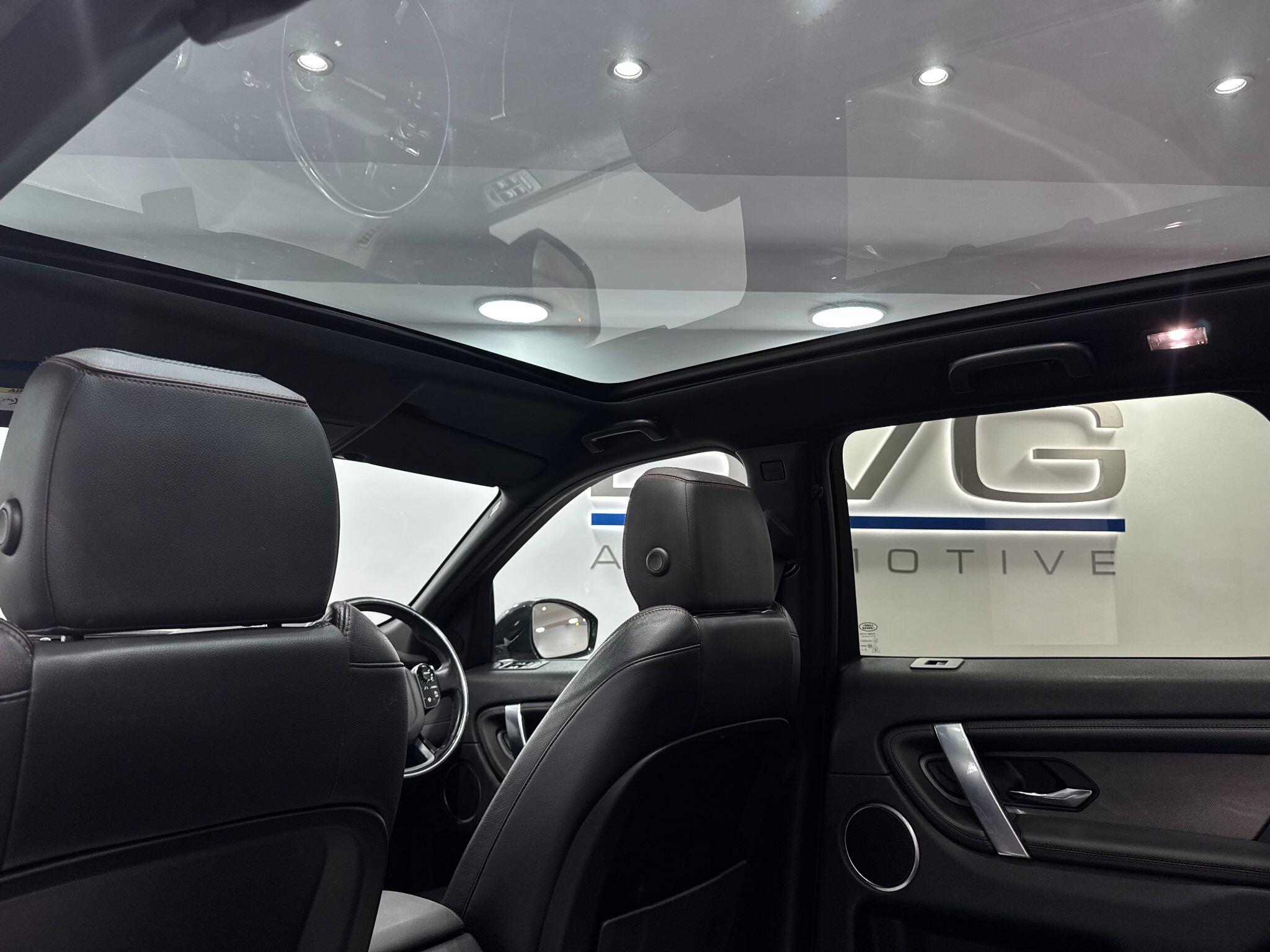 Land Rover Discovery Sport view 50