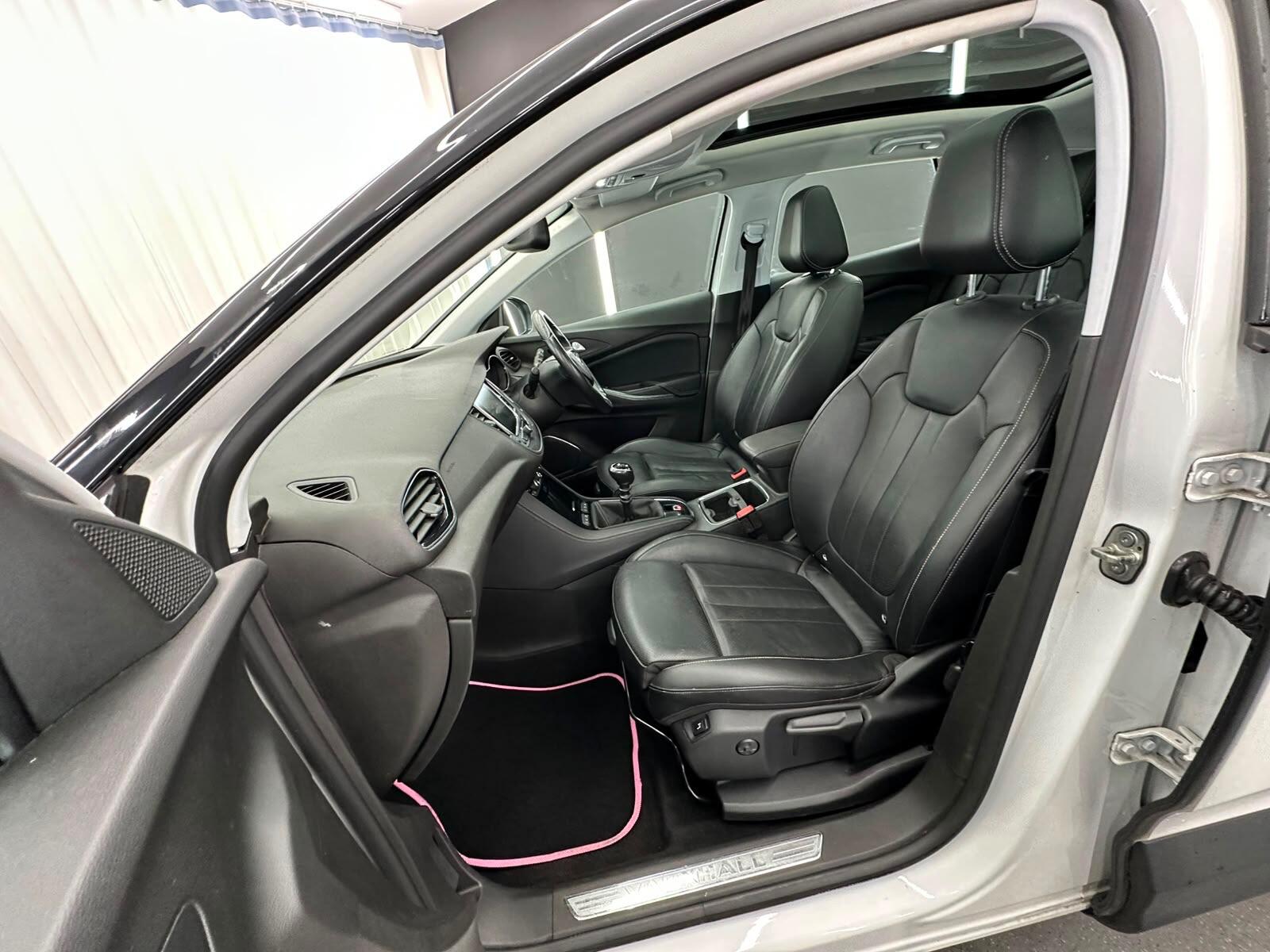 Vauxhall Grandland X view 30