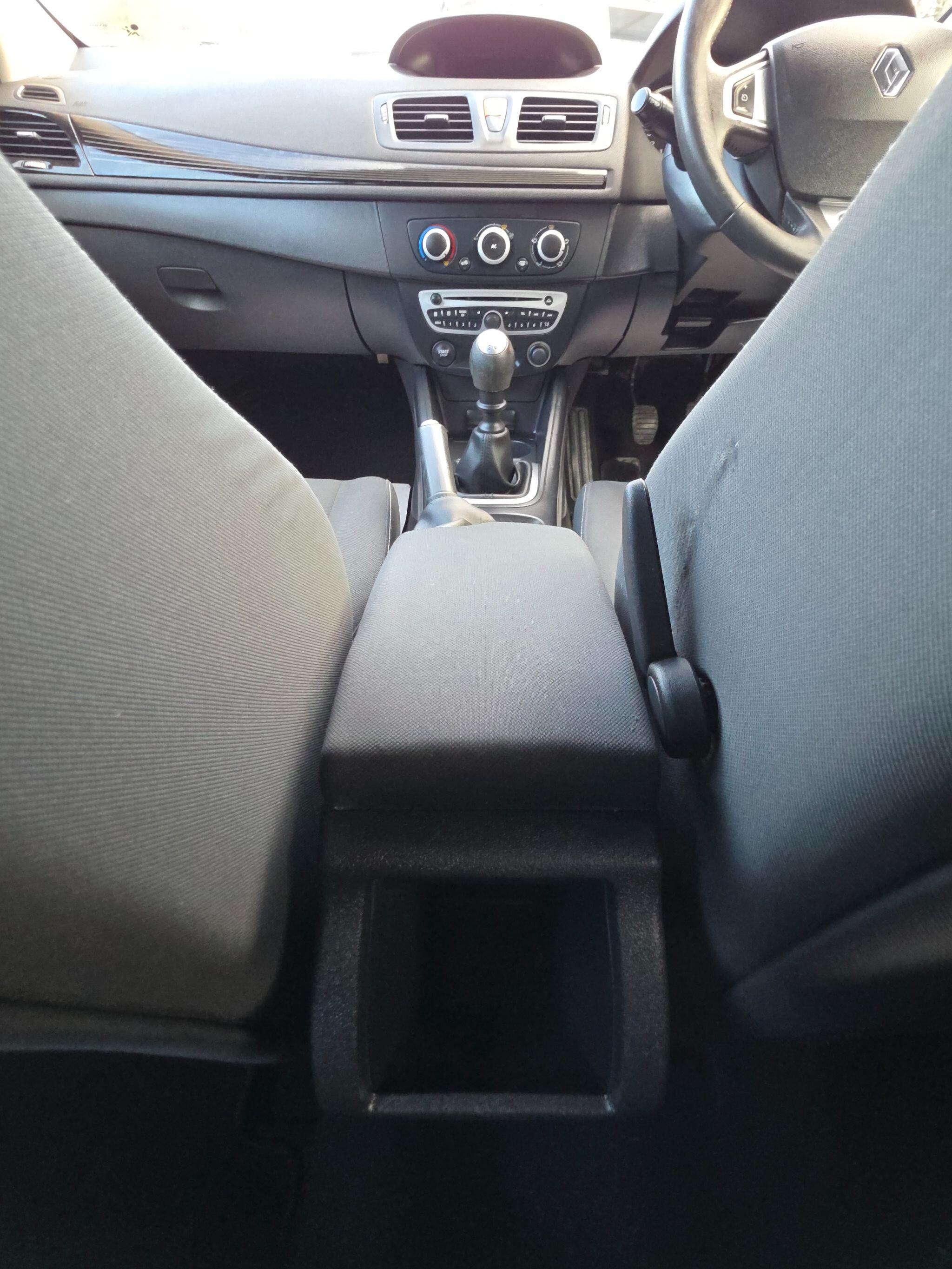 2010 Renault Megane image 26