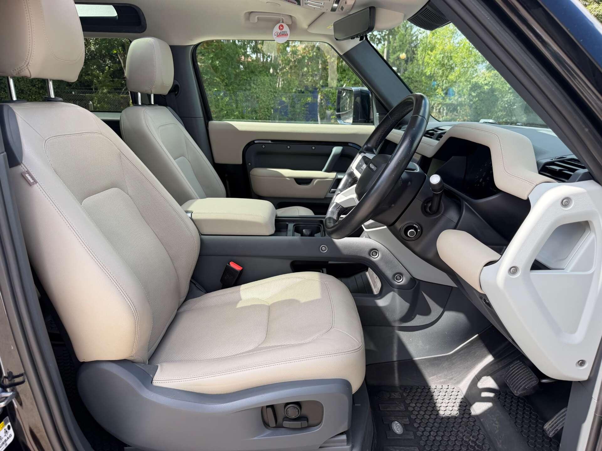 Land Rover Defender view 21