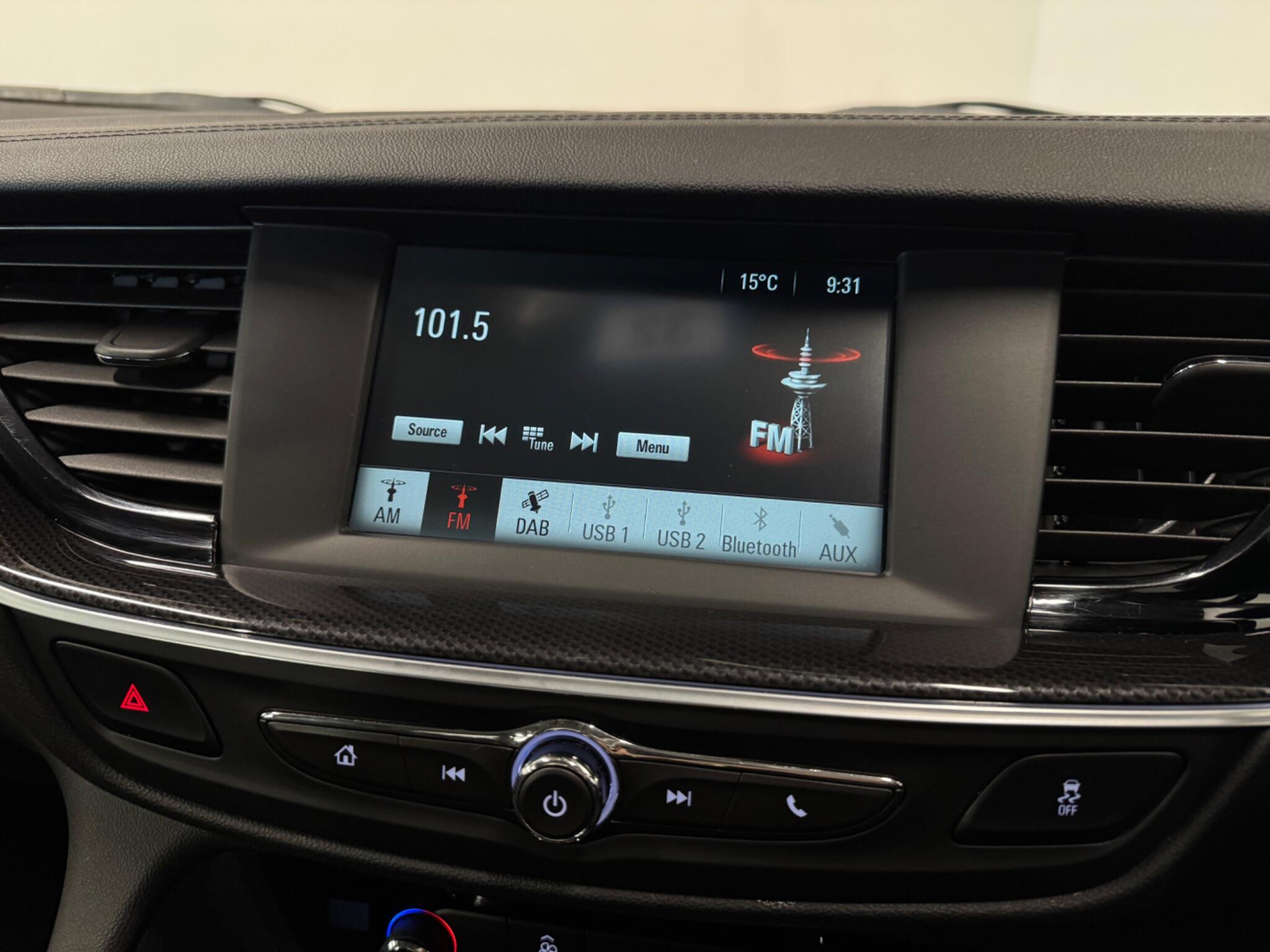 Vauxhall Insignia view 19