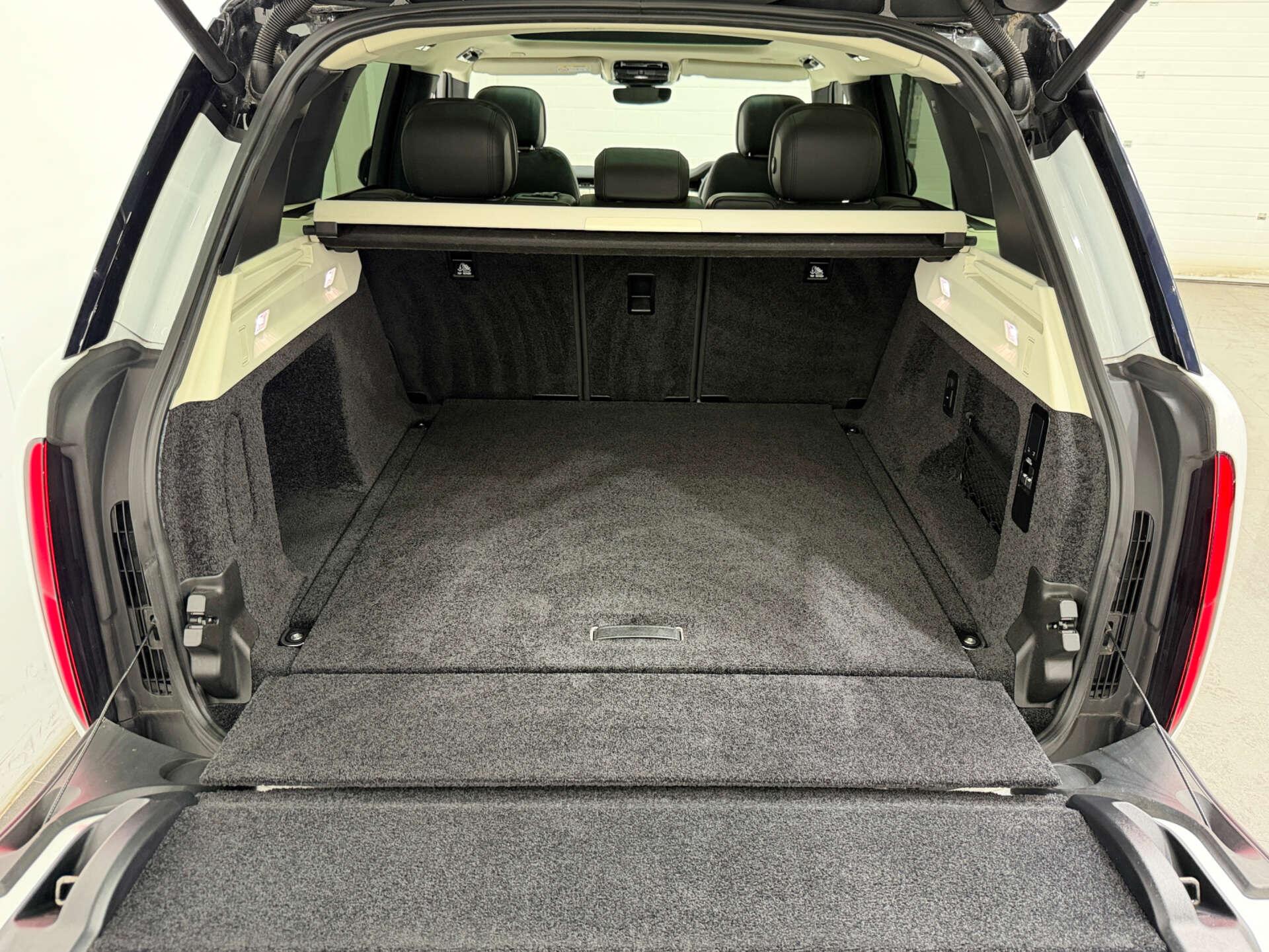 Land Rover Range Rover view 26
