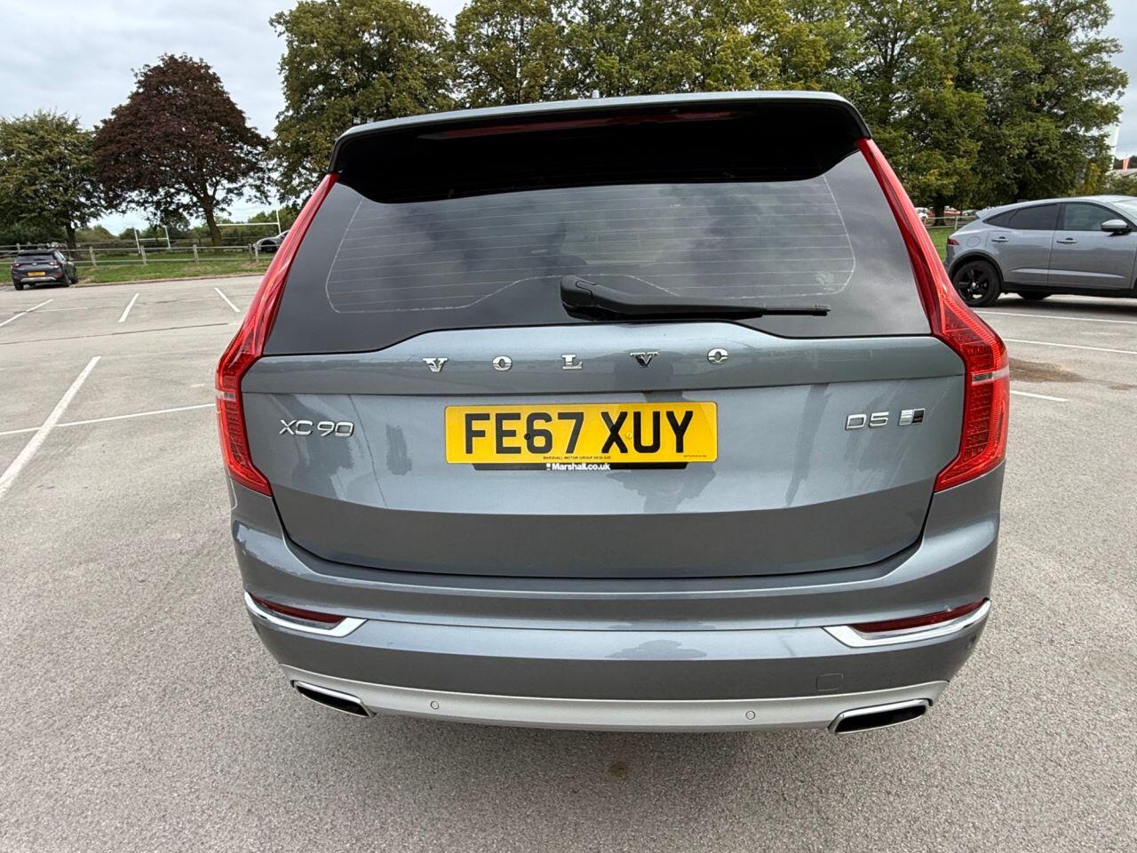 Volvo XC90 view 34