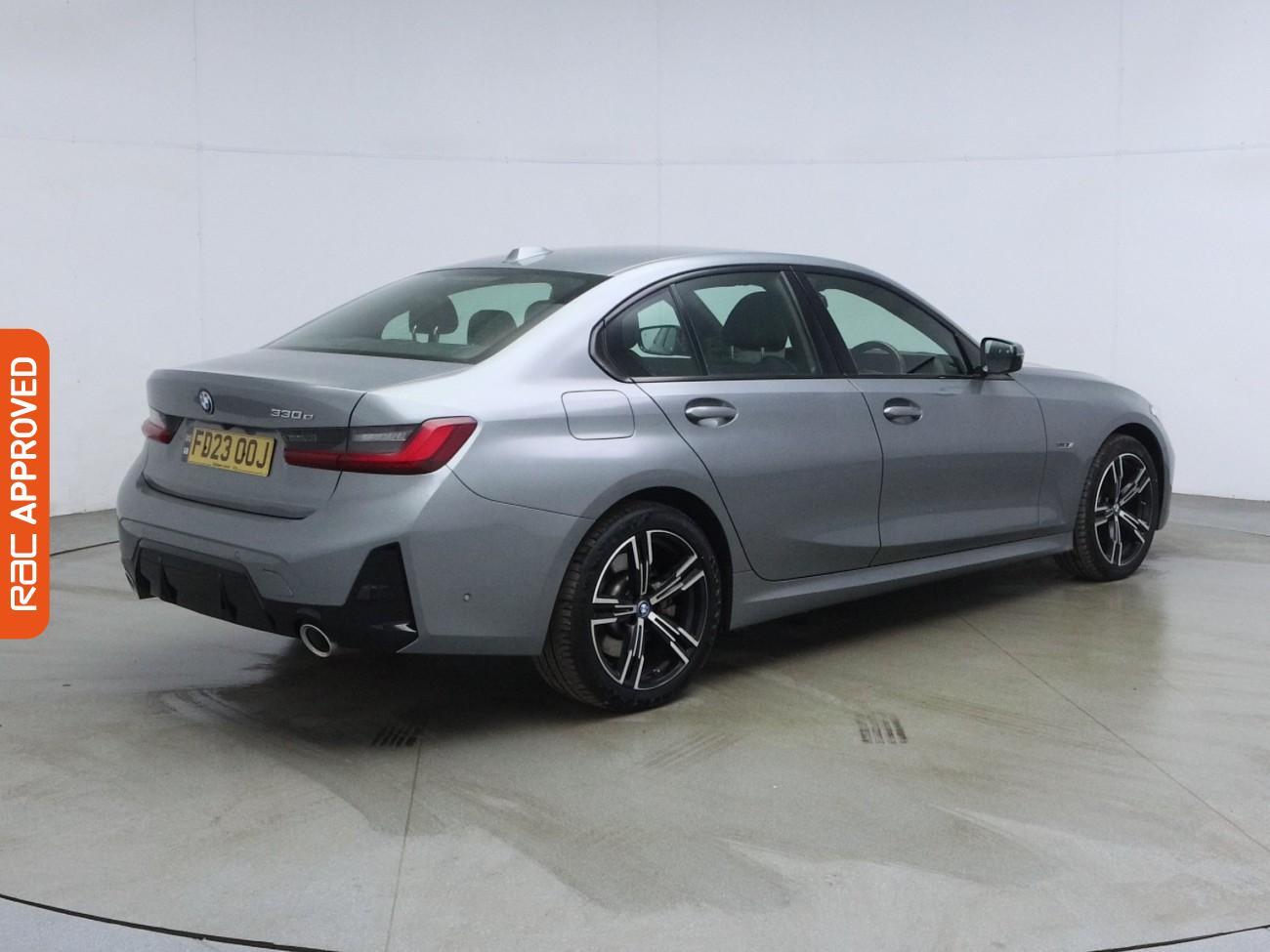 BMW 3 Series view 34