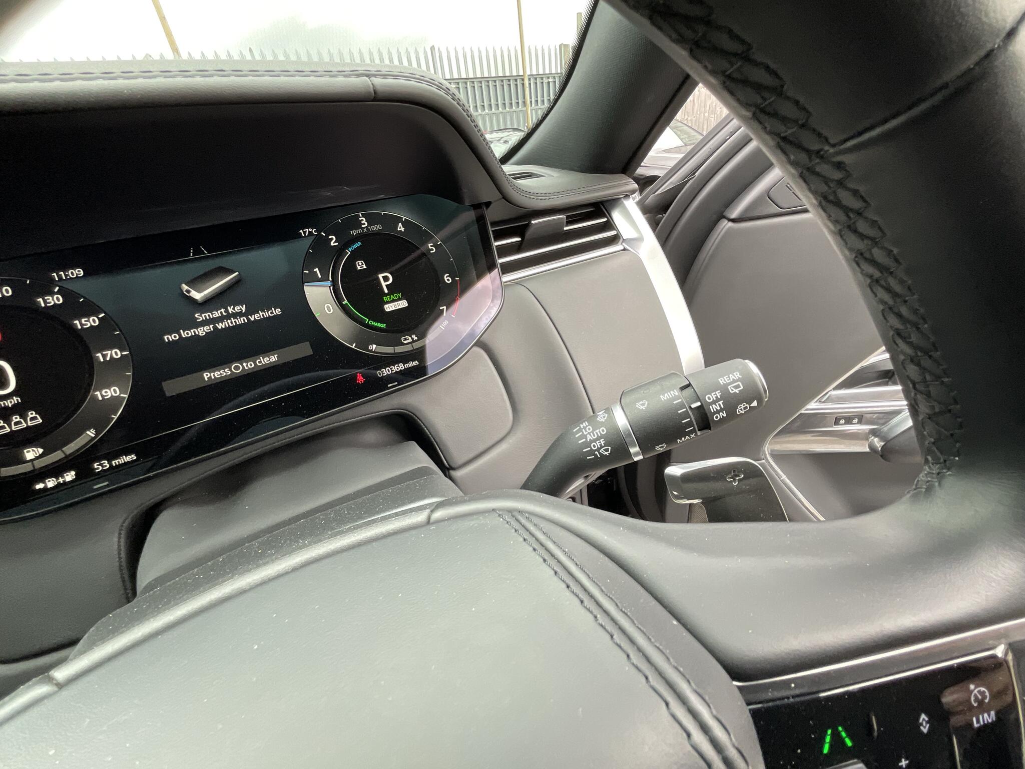 Land Rover Range Rover view 26