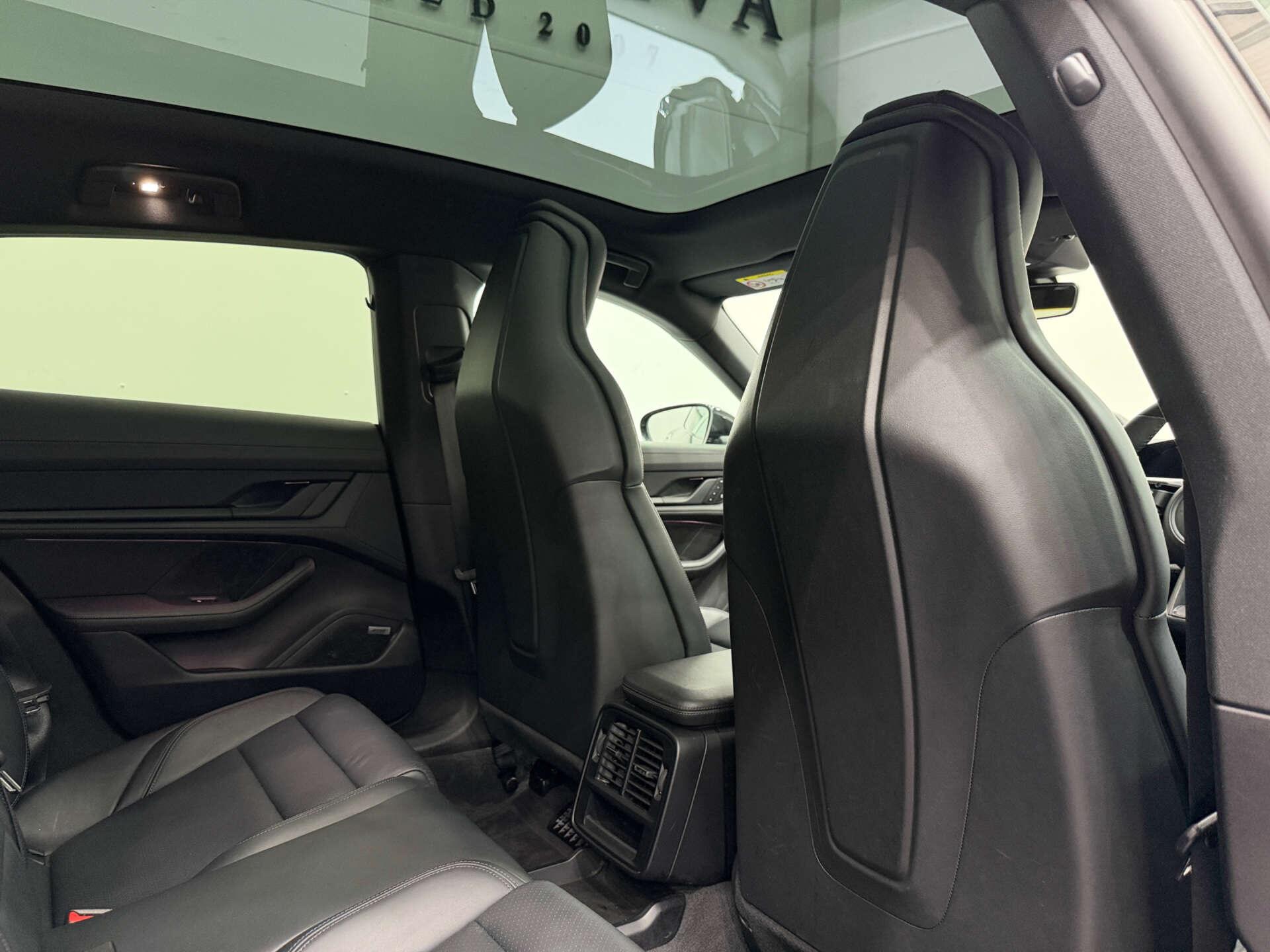 Porsche Taycan view 15