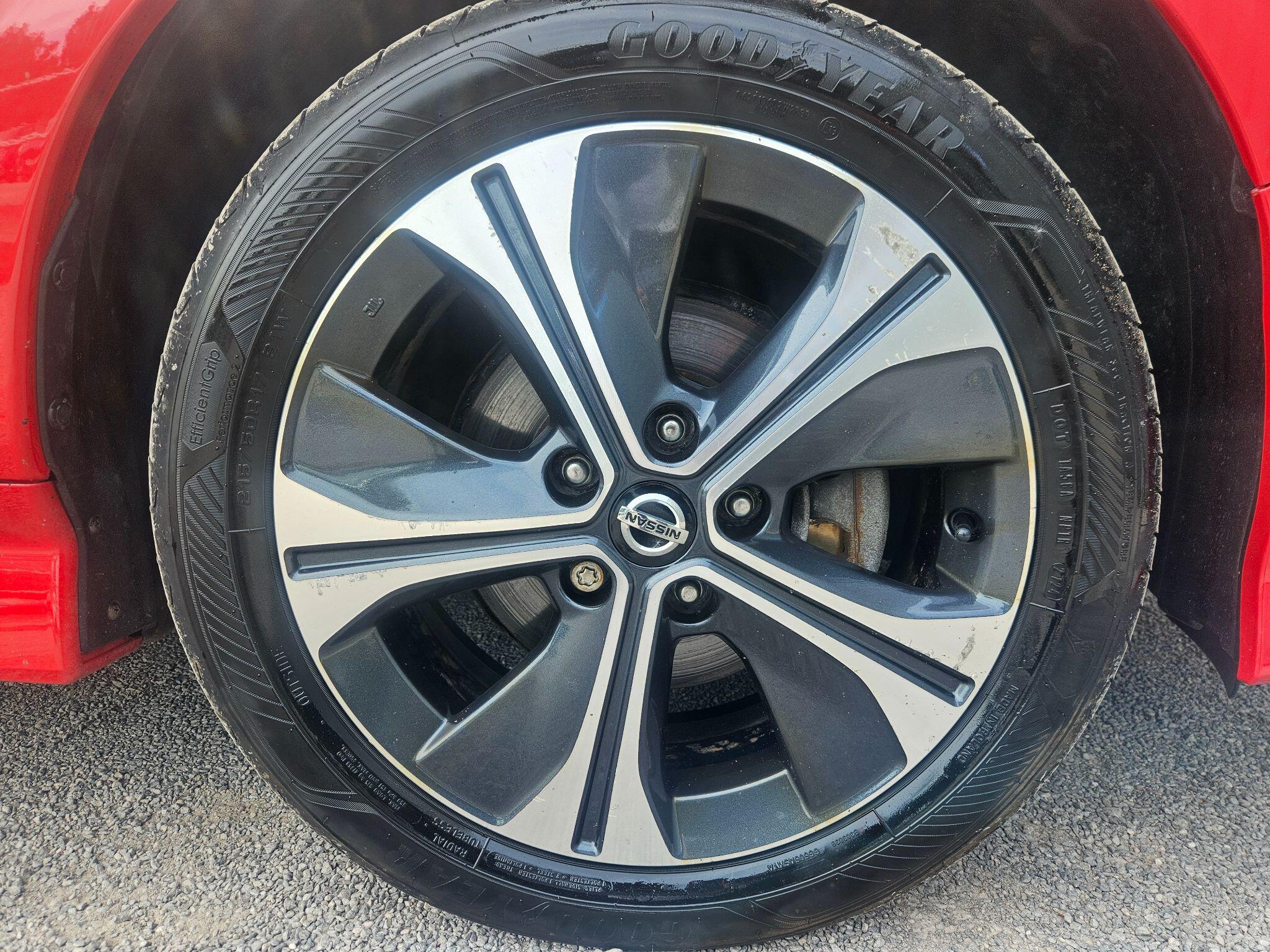 2022 Nissan Leaf image 57