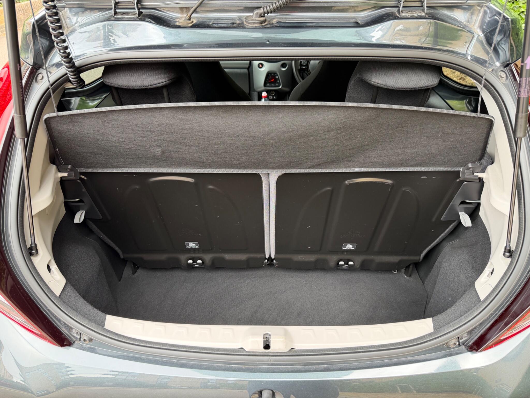Toyota Aygo view 39