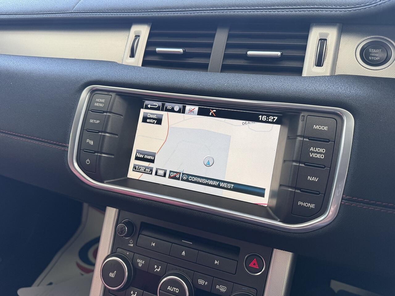 Land Rover Range Rover Evoque view 19