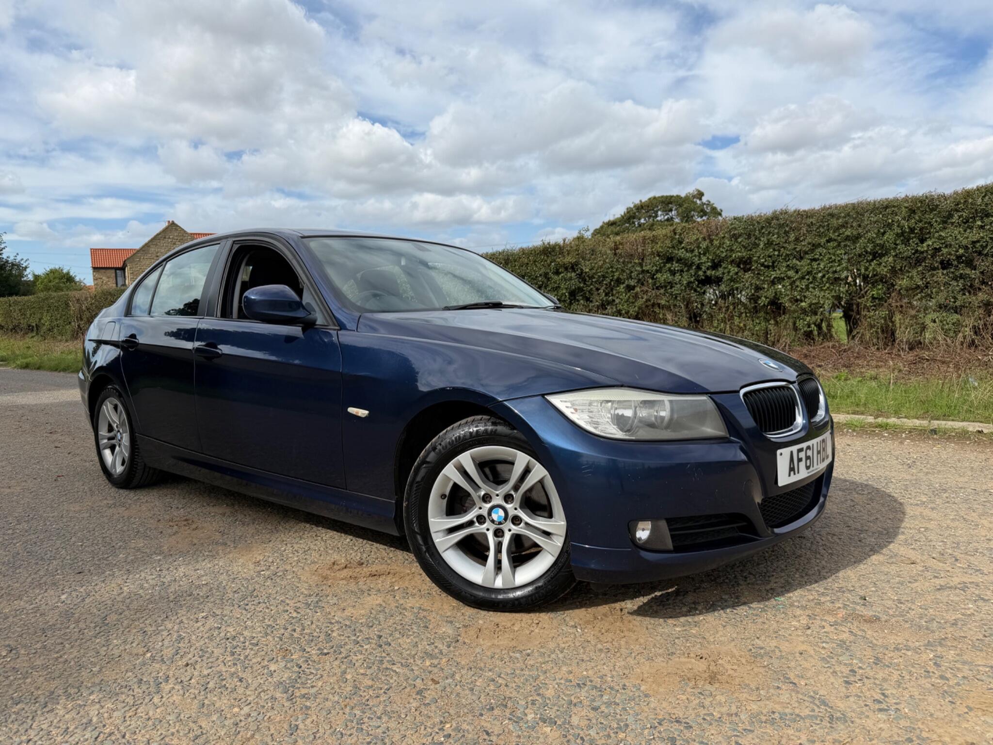 2011 BMW 3 Series in Blue for sale