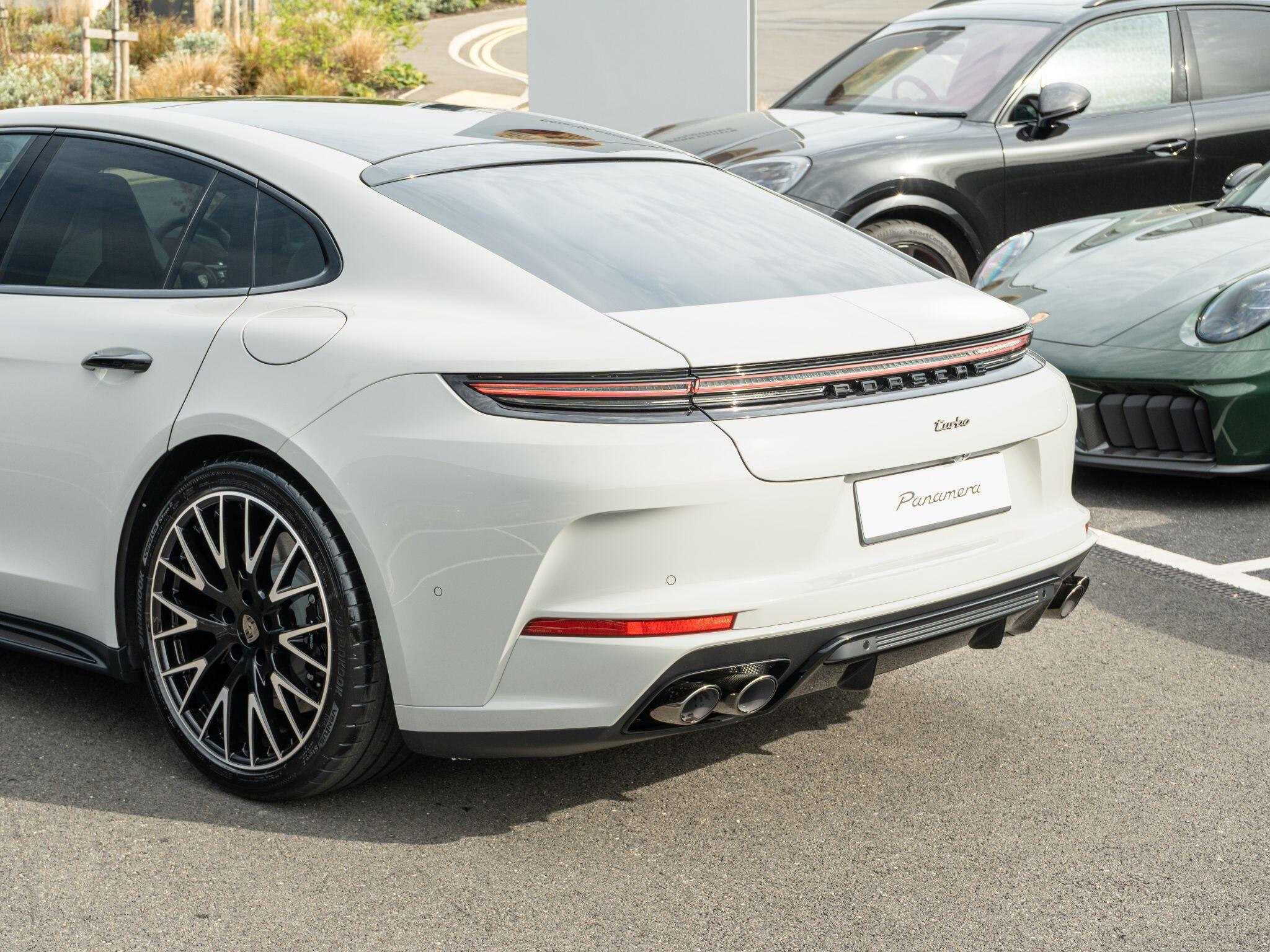 Porsche Panamera view 16