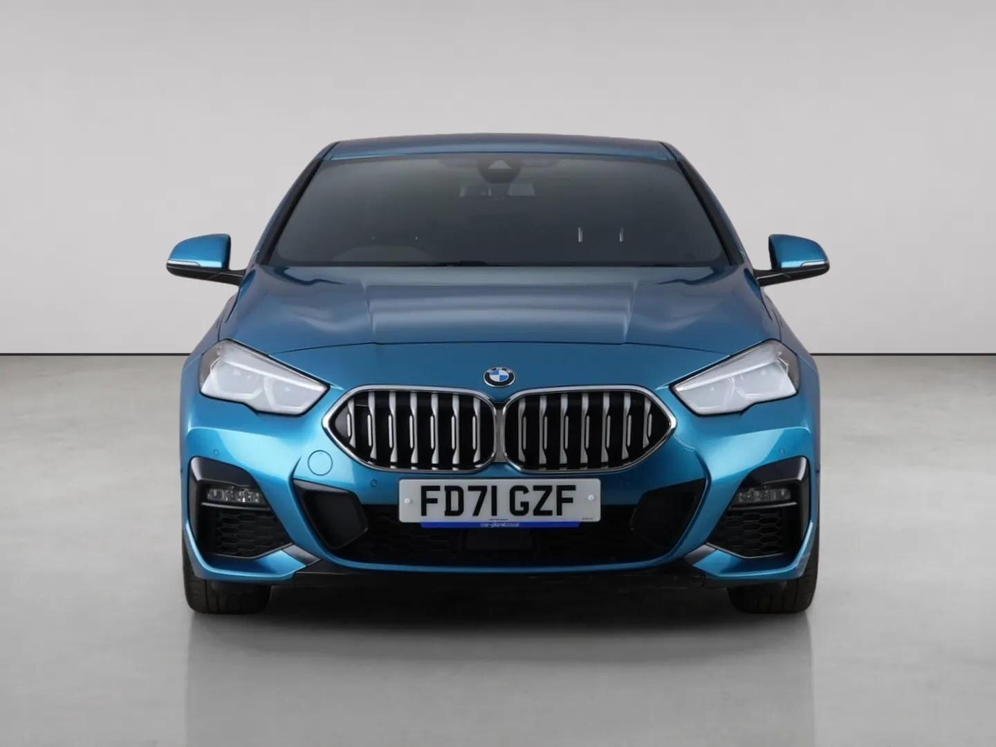 BMW 2 Series view 4