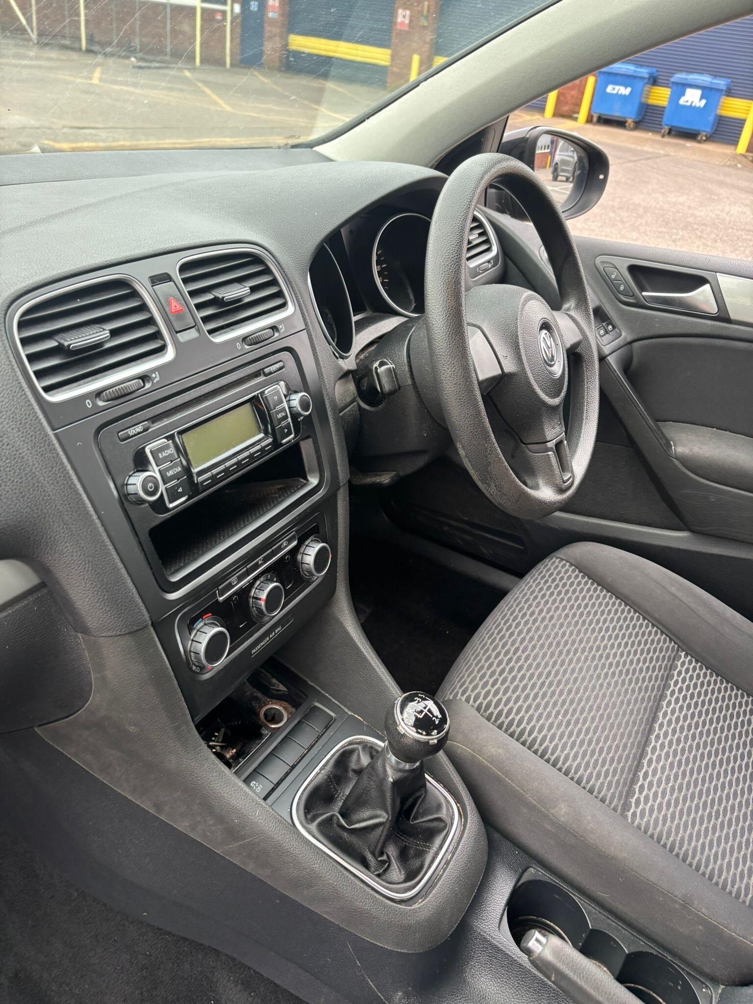 Volkswagen Golf view 26
