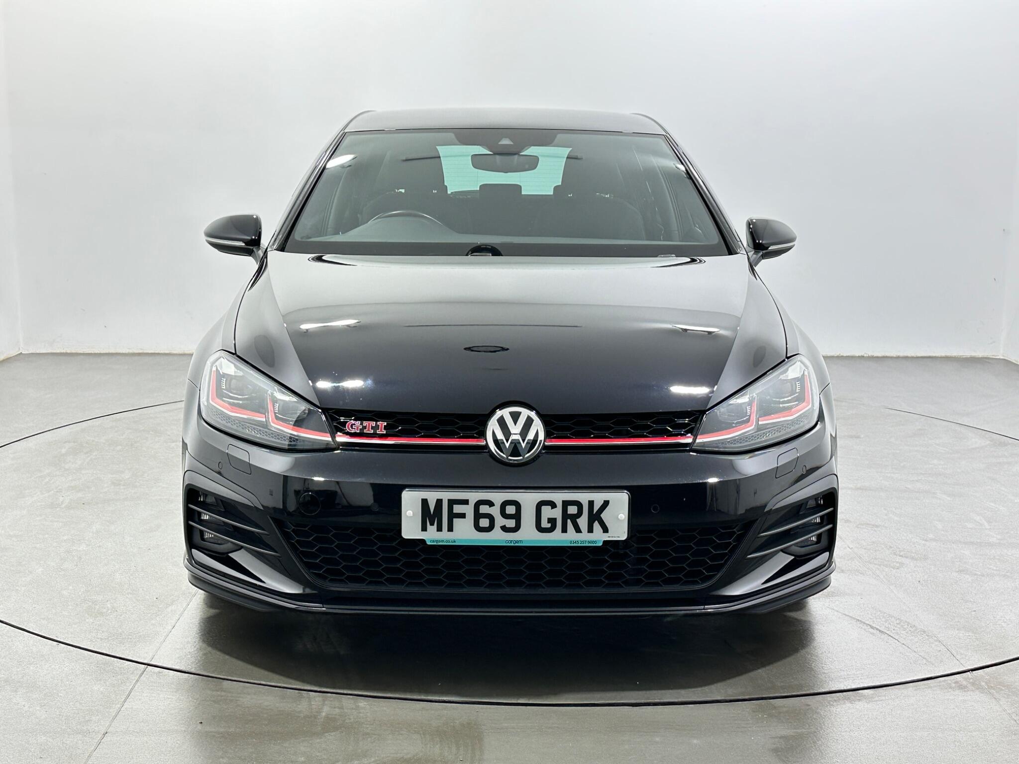 Volkswagen Golf view 3