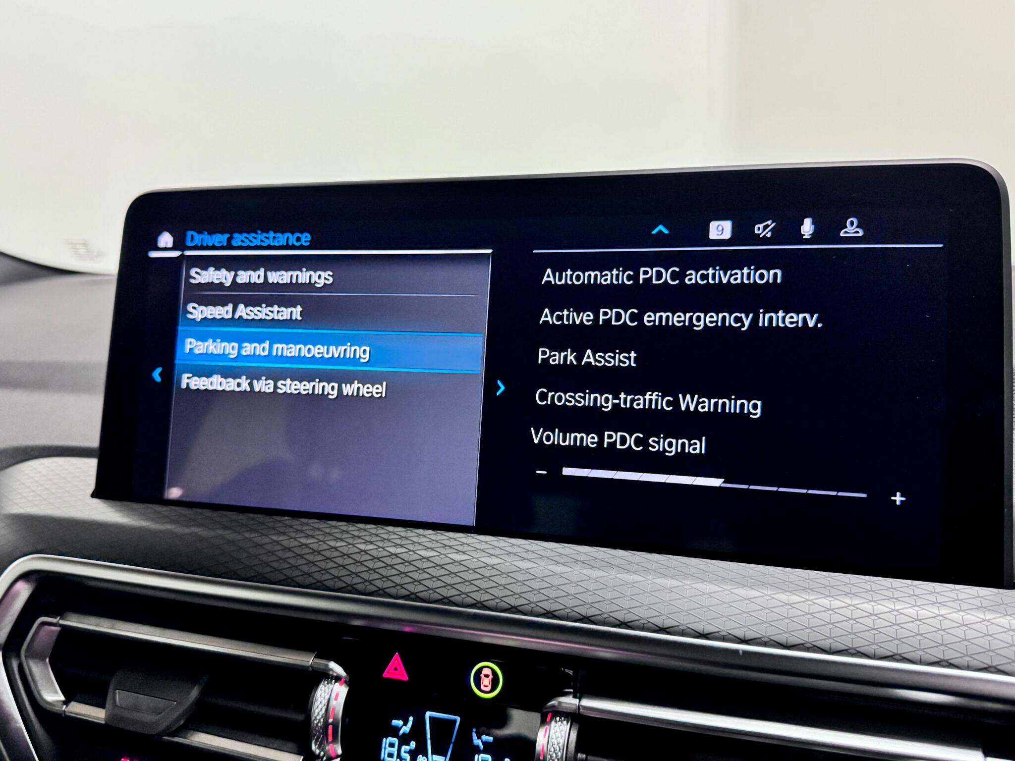 BMW X4 view 48