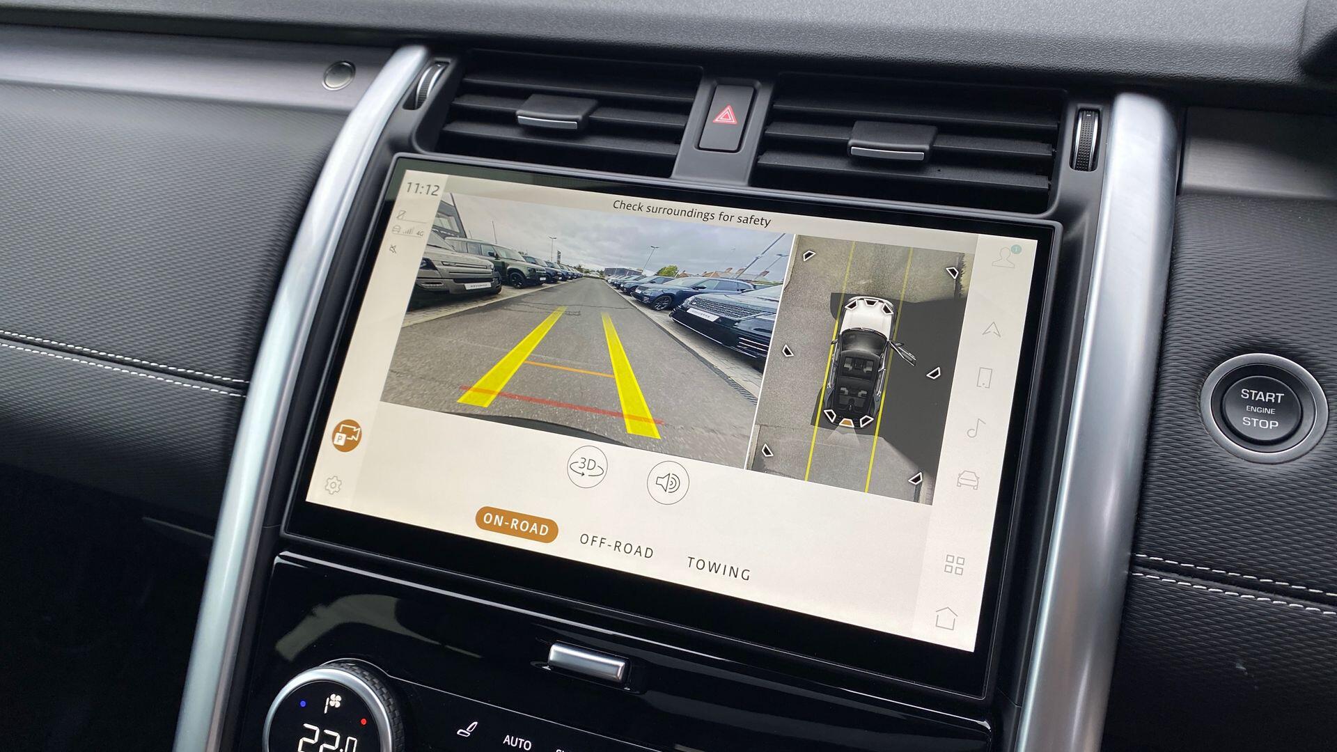 Land Rover Discovery view 12