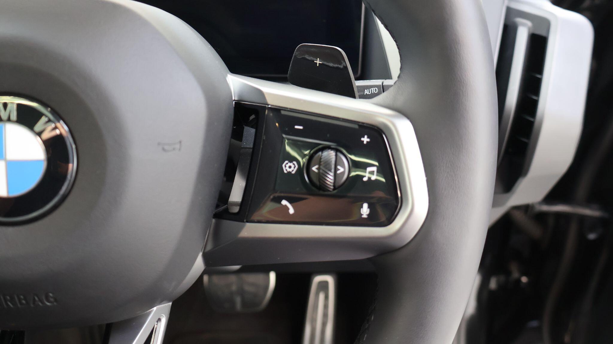 BMW X3 view 18