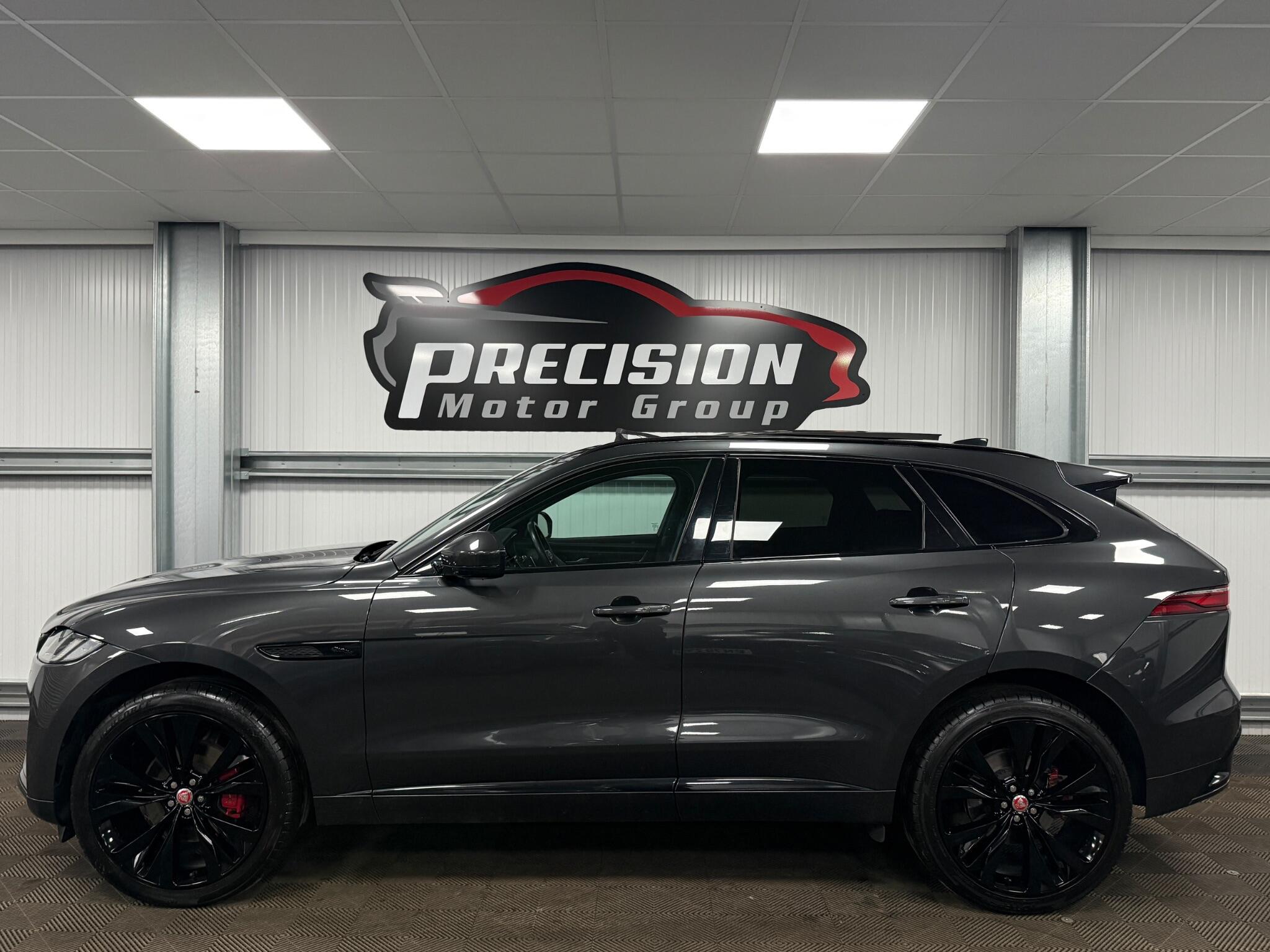 Jaguar F-Pace view 9