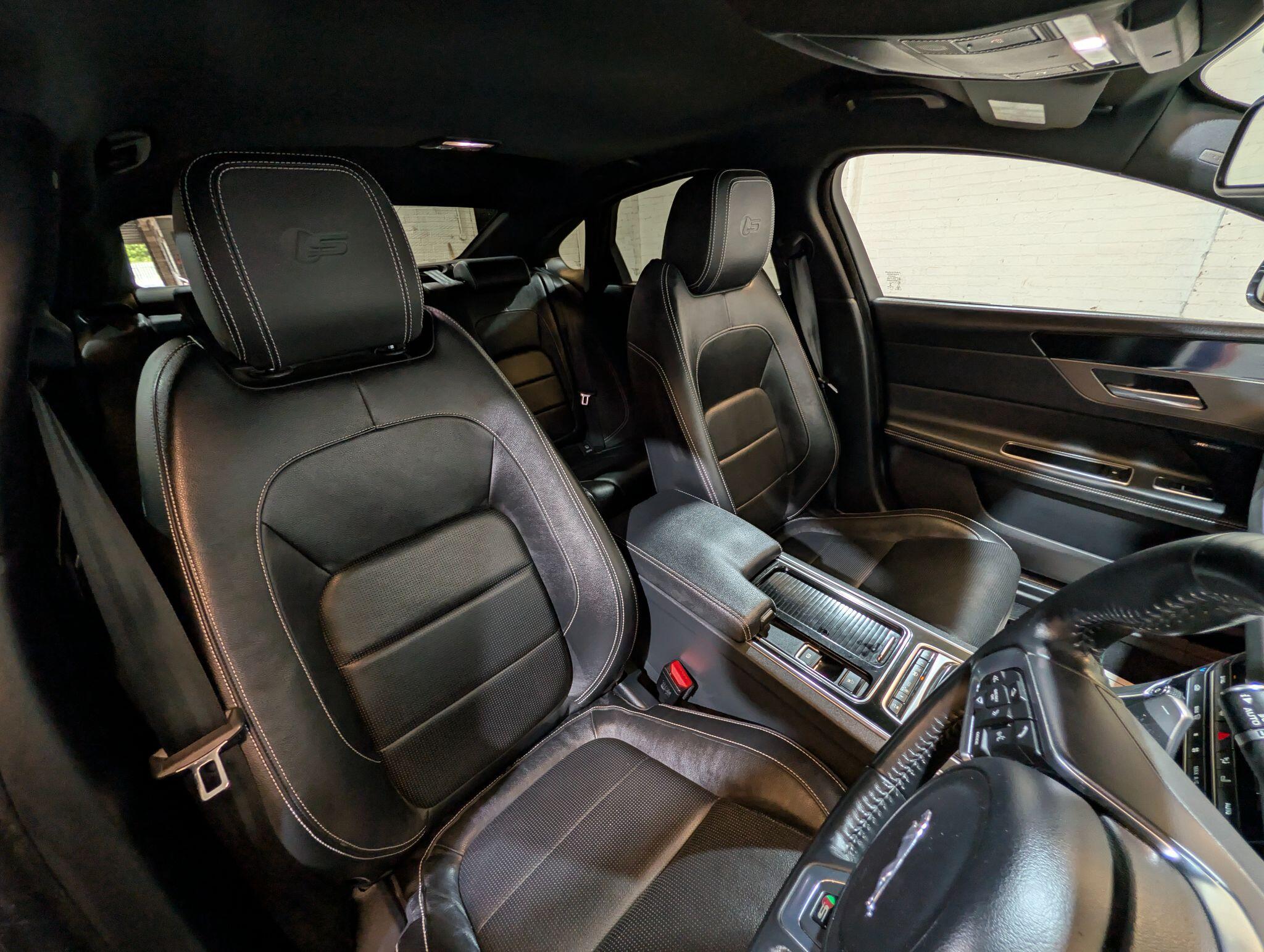 Jaguar XF view 69