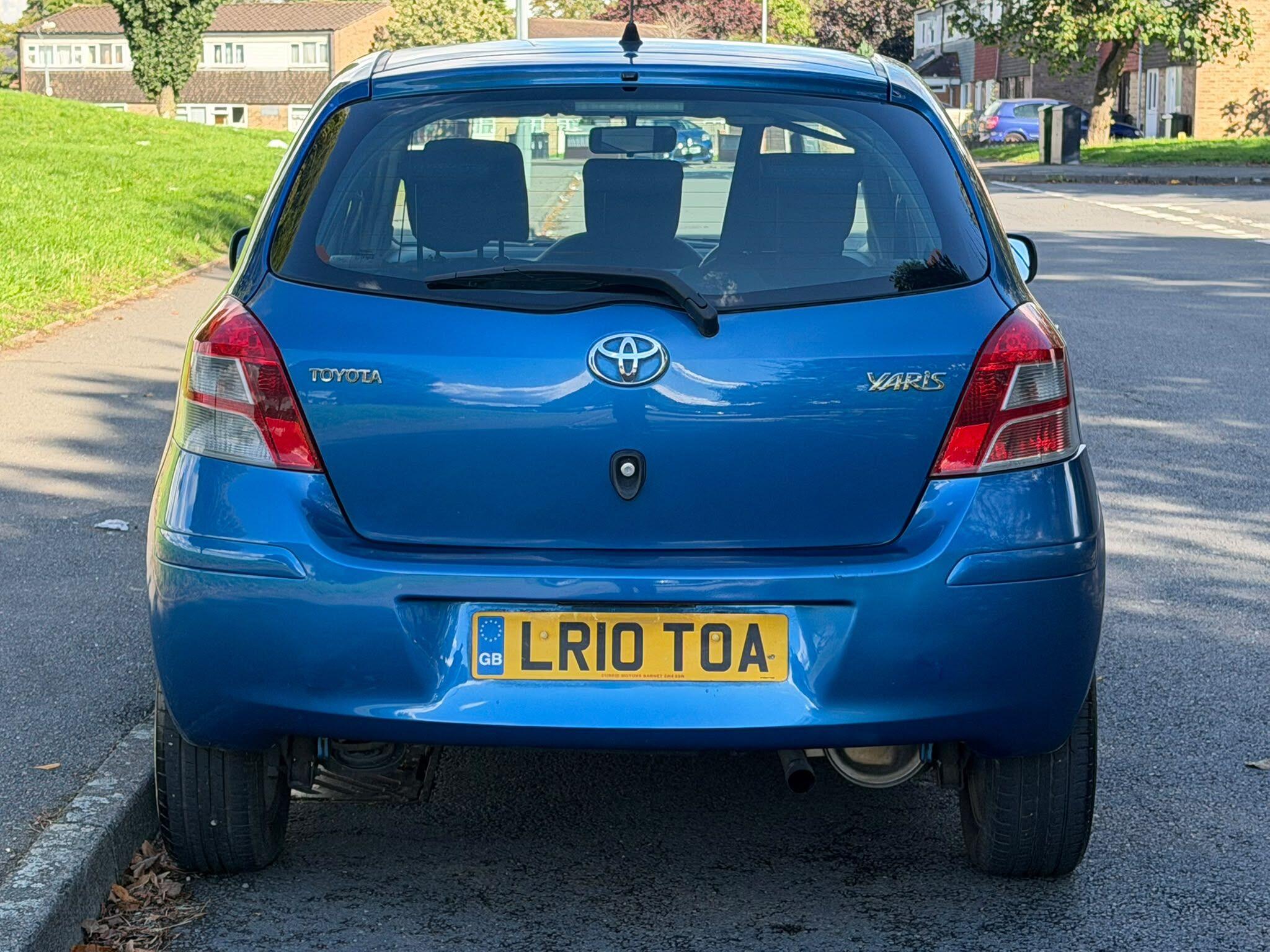 Toyota Yaris view 14