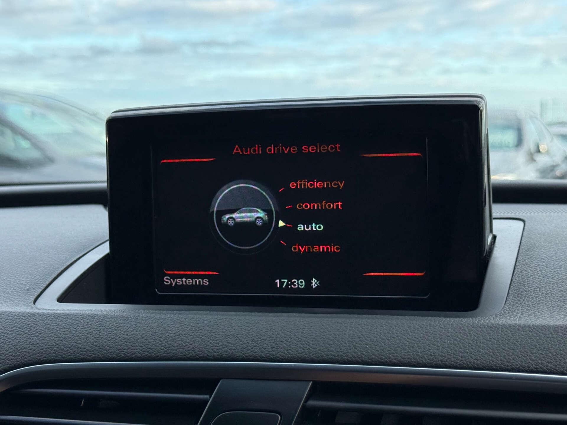 Audi Q3 view 62