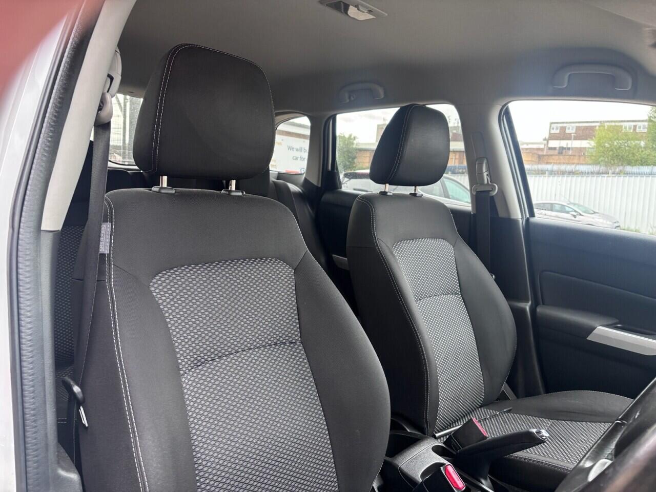 Suzuki Vitara view 11