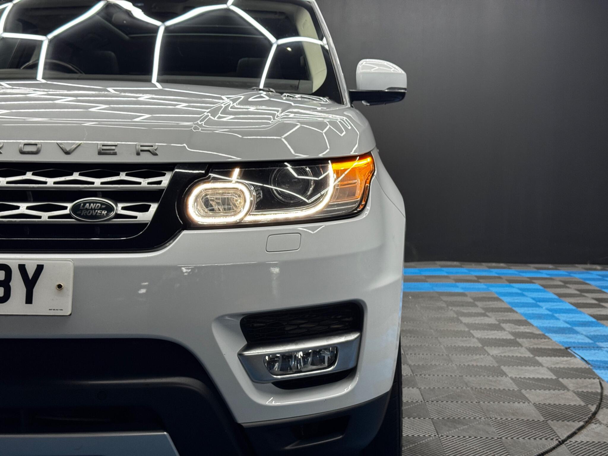 Land Rover Range Rover Sport view 46