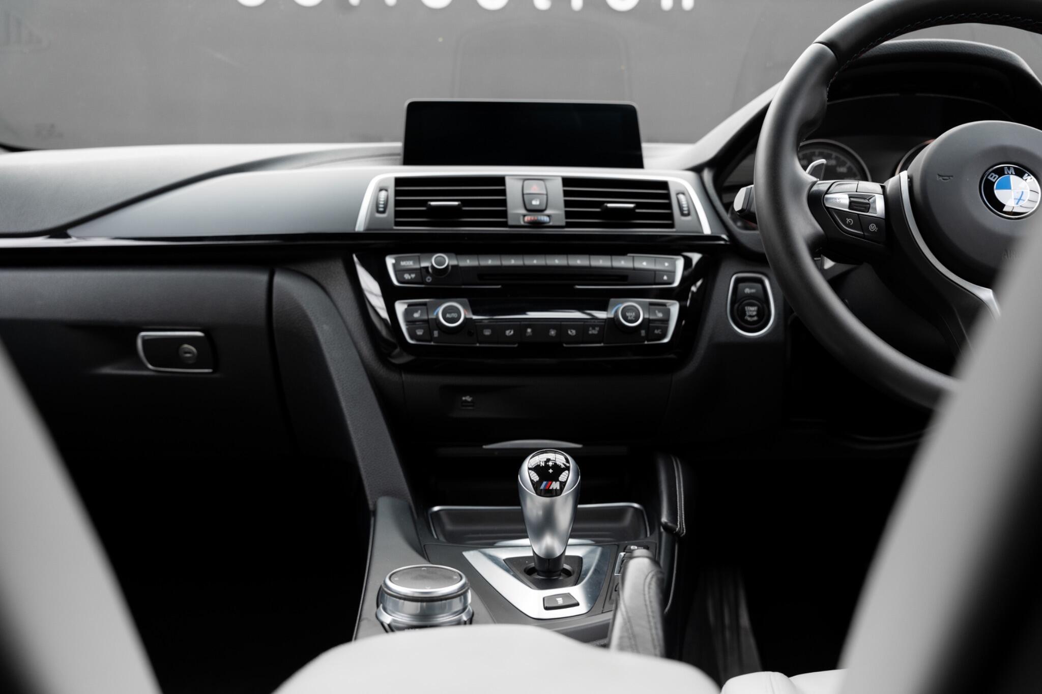 BMW M4 view 25
