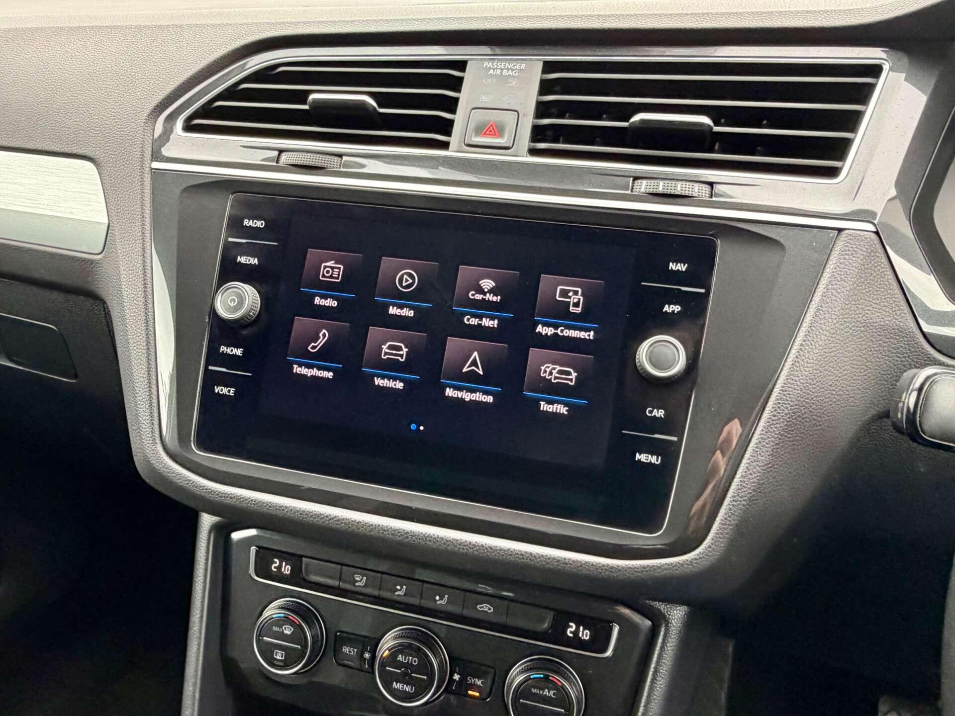 Volkswagen Tiguan view 48