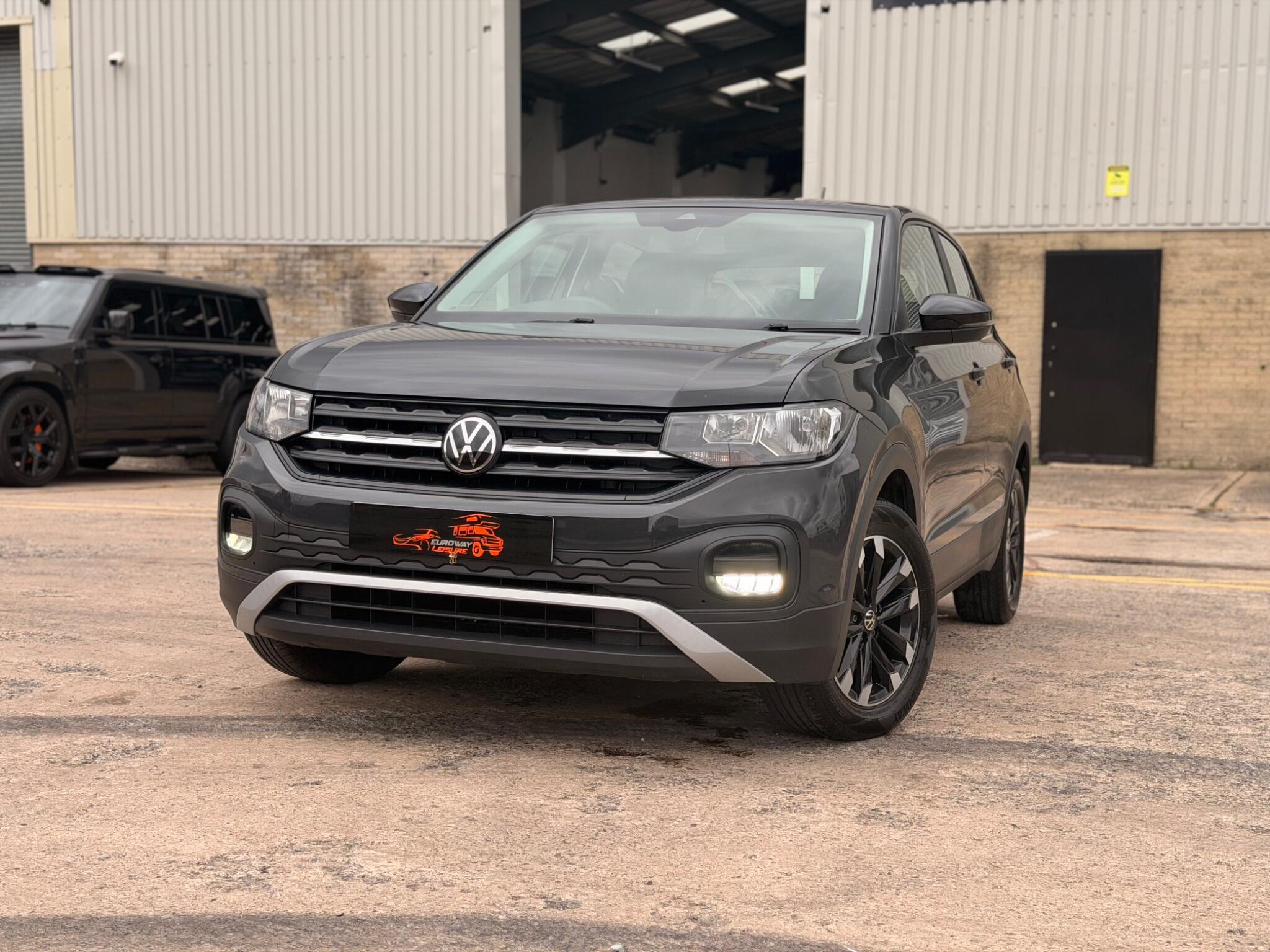 Volkswagen T-Cross view 10