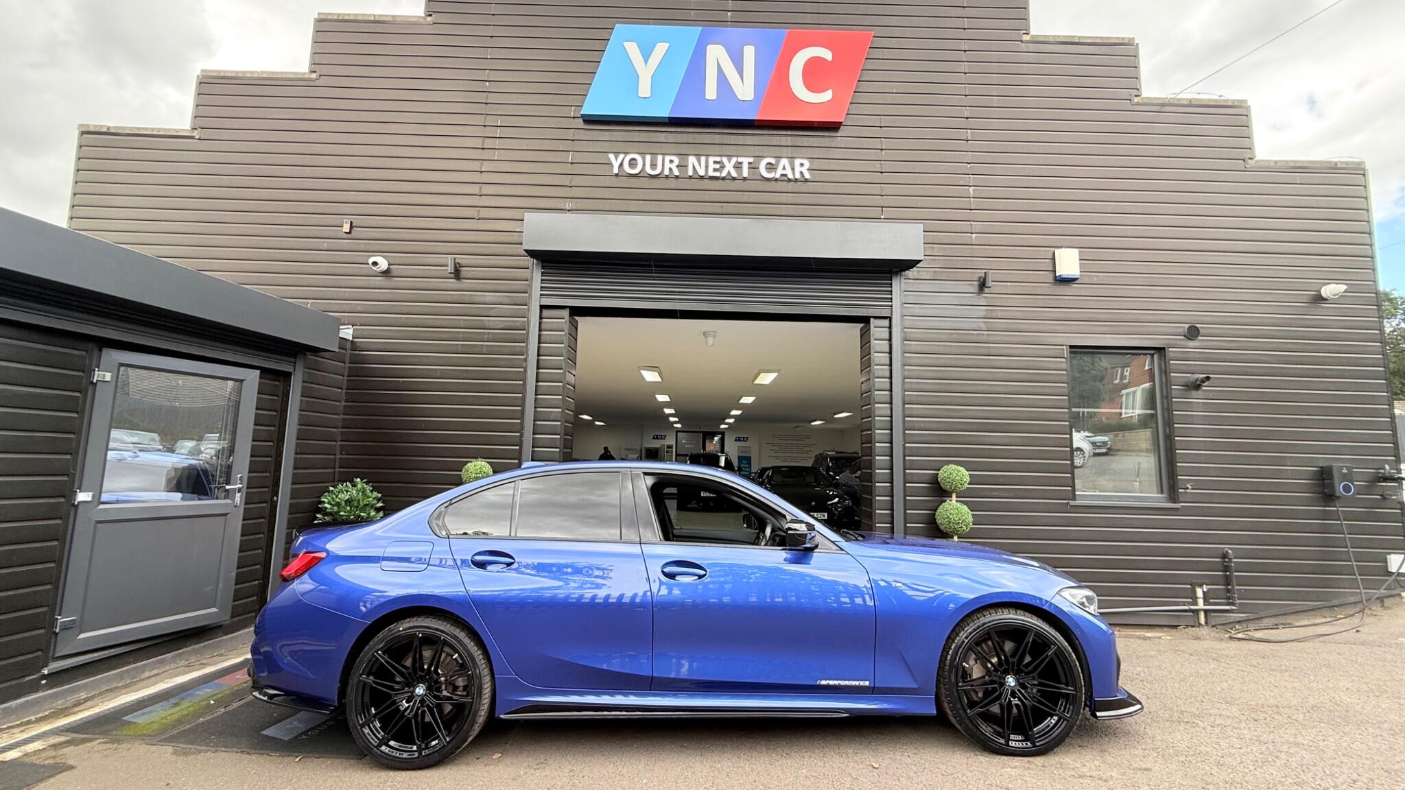 BMW 3 Series view 5