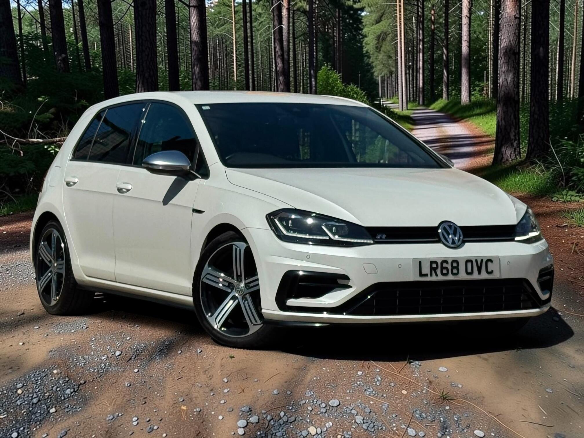 Volkswagen Golf view 5