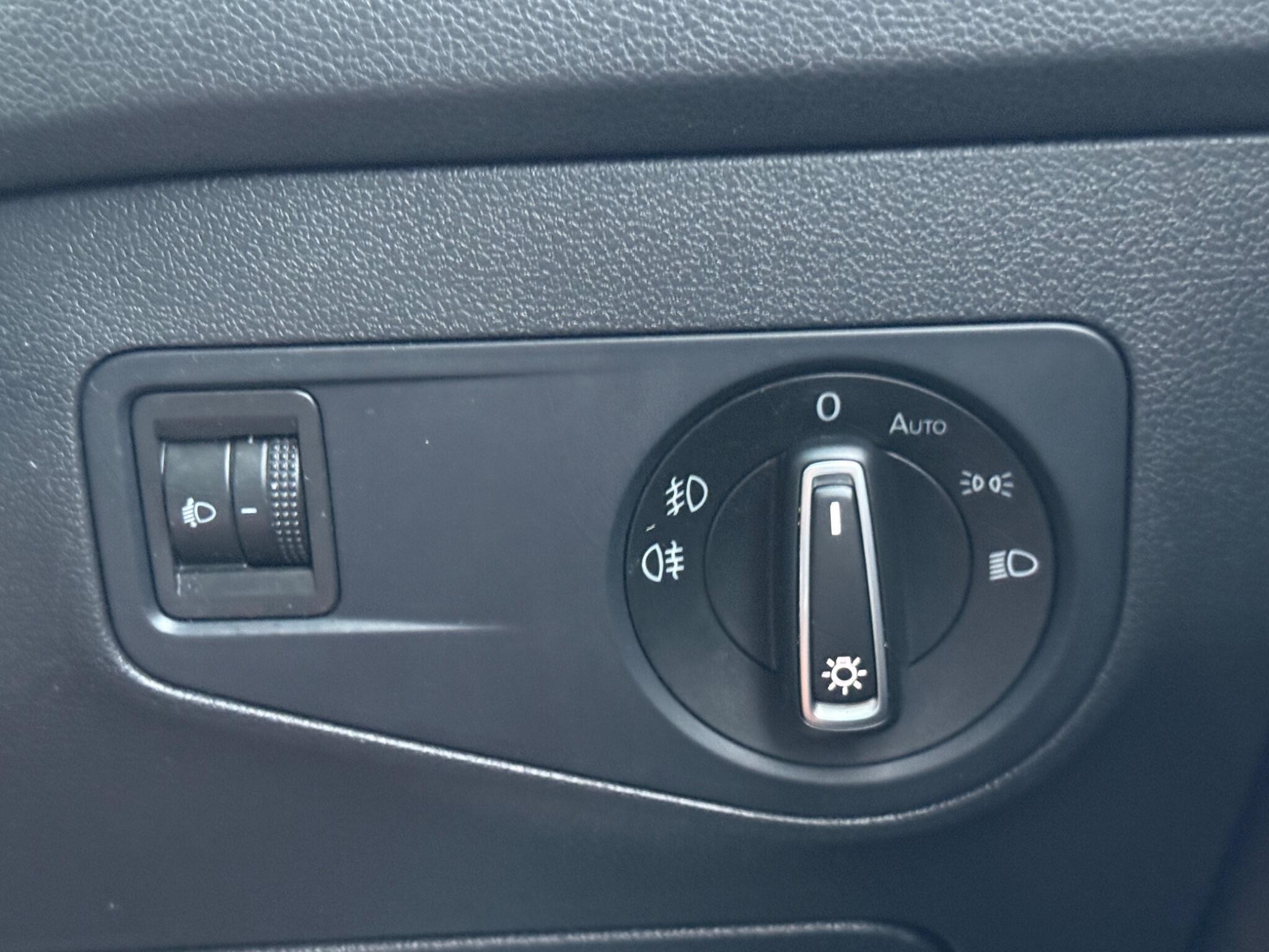 Volkswagen Tiguan - Image 76