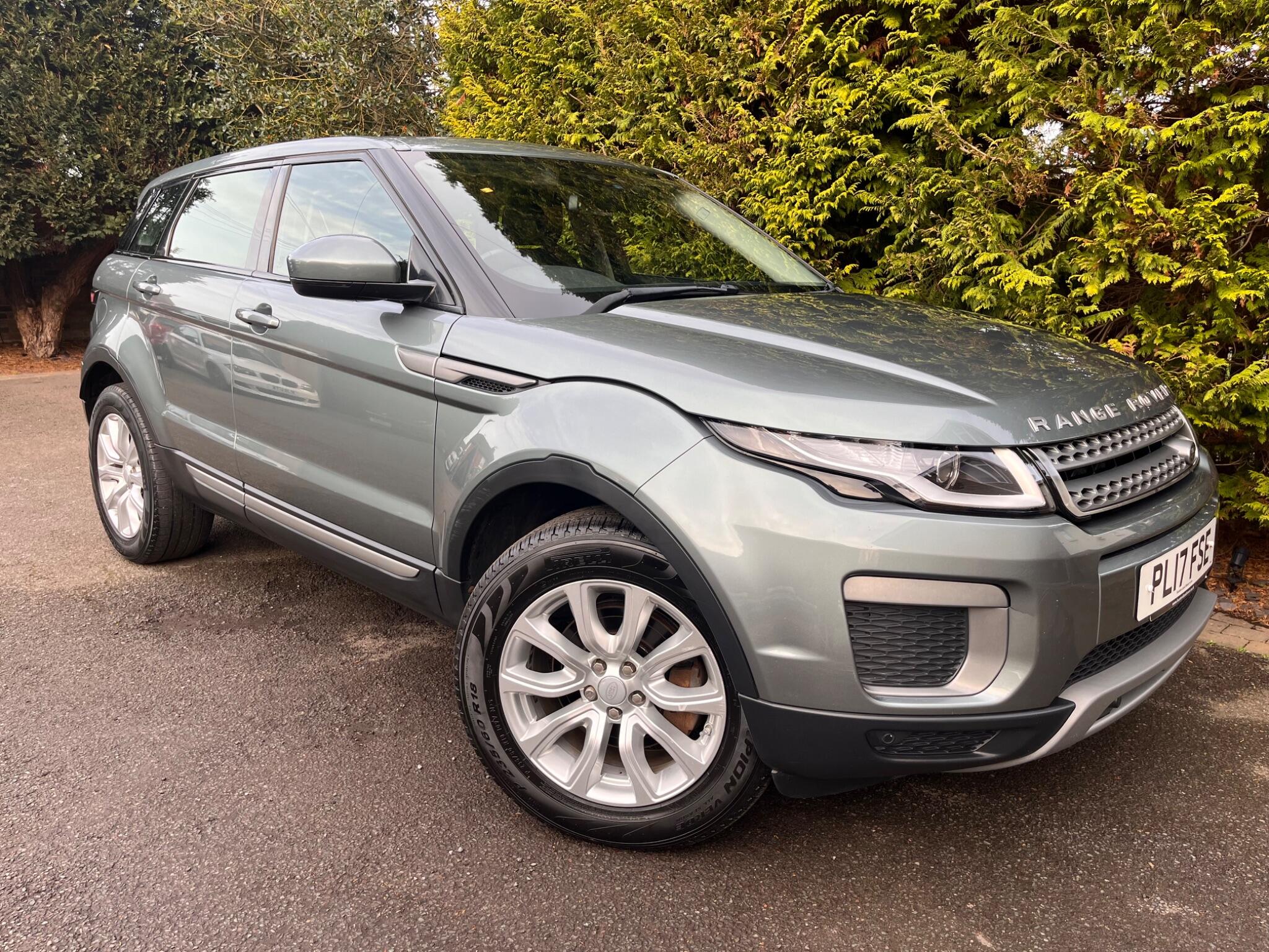 Land Rover Range Rover Evoque view 21