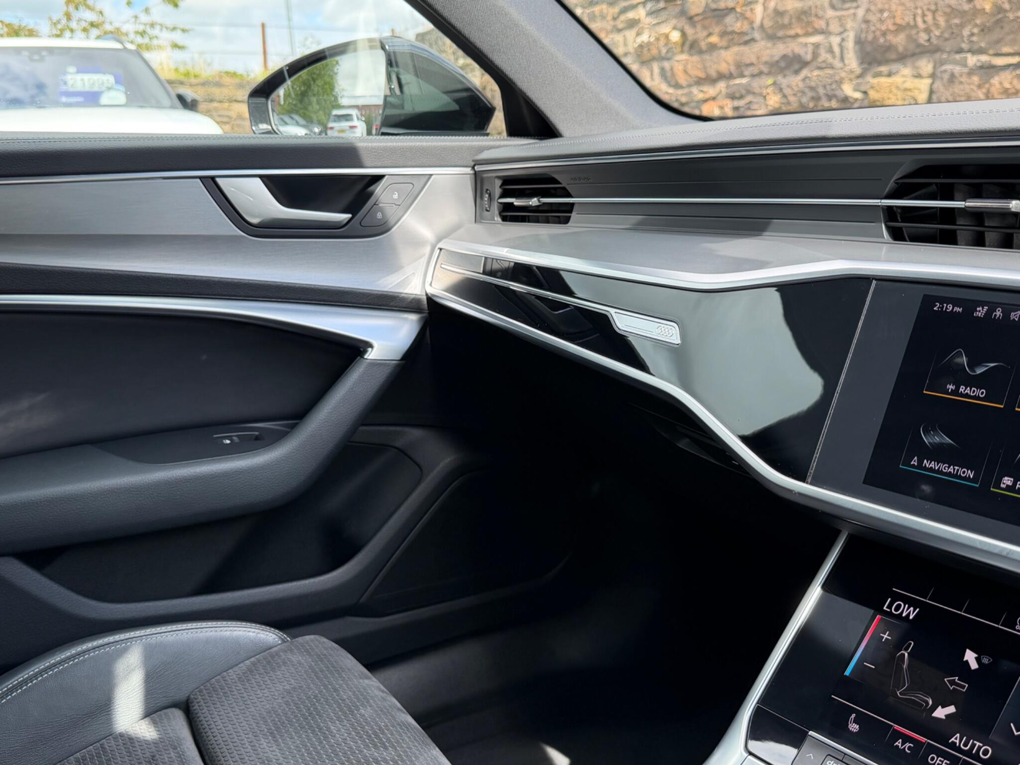 Audi A6 view 51