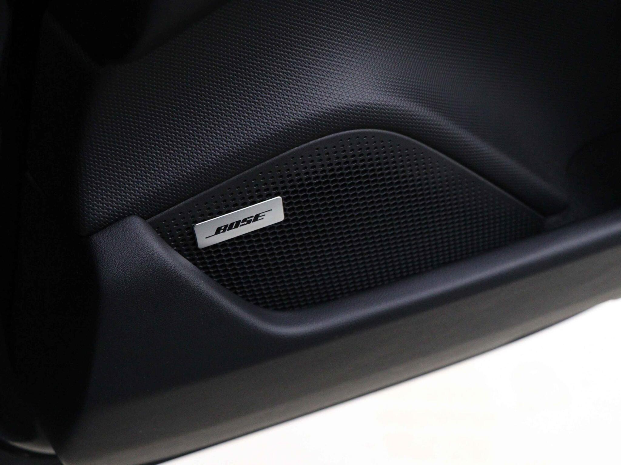 Porsche Taycan view 31