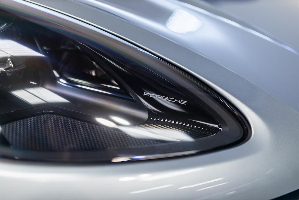 Porsche Macan view 14