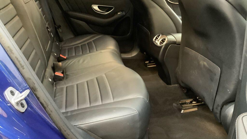 Mercedes-Benz Eqc view 10
