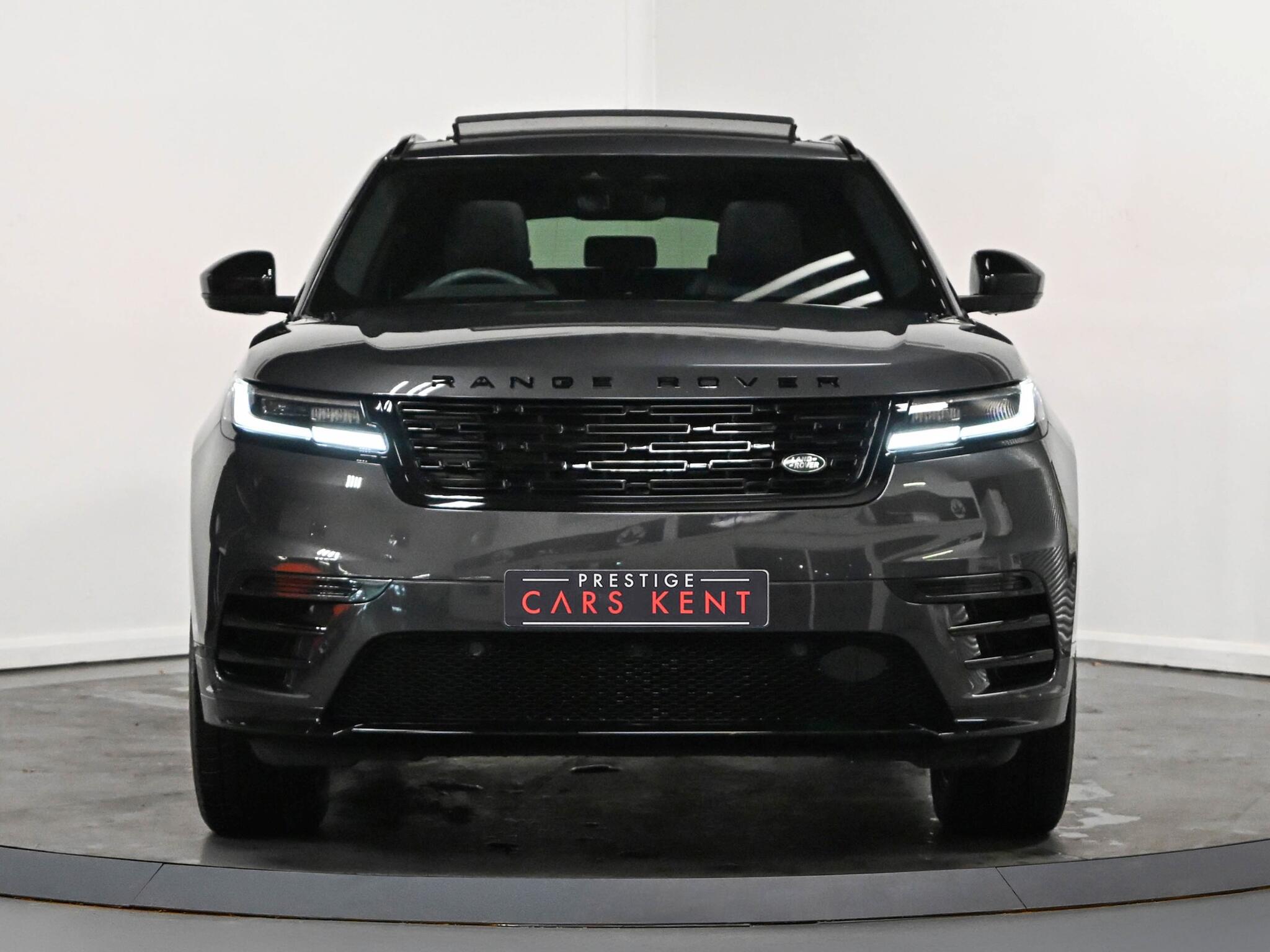 Land Rover Range Rover Velar view 24