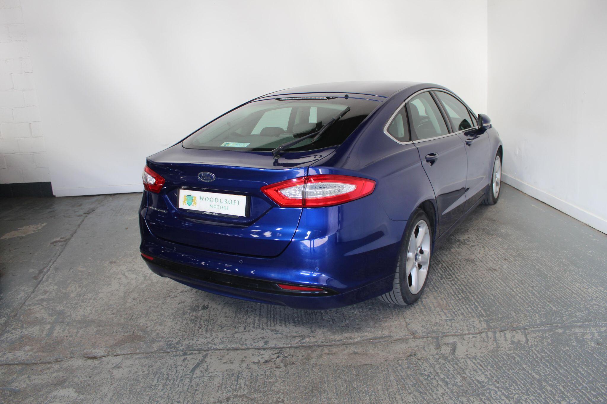 Ford Mondeo view 8
