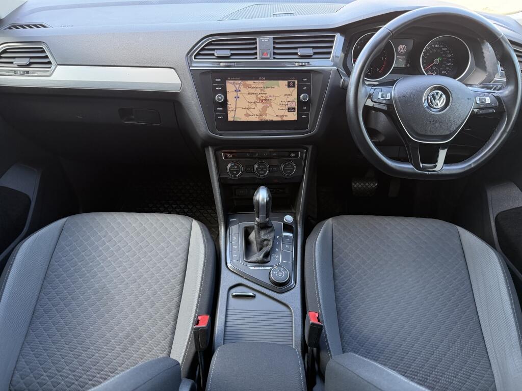 Volkswagen Tiguan view 8