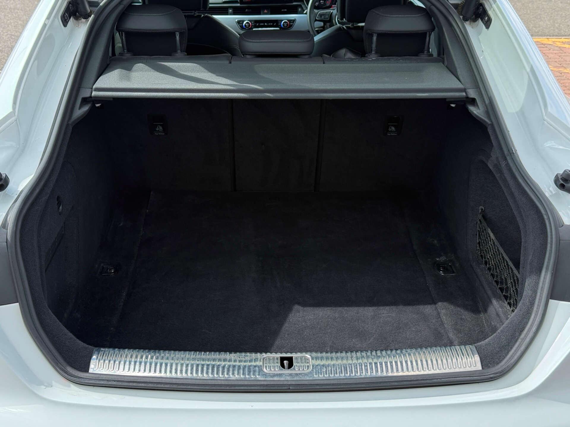 Audi A5 view 28