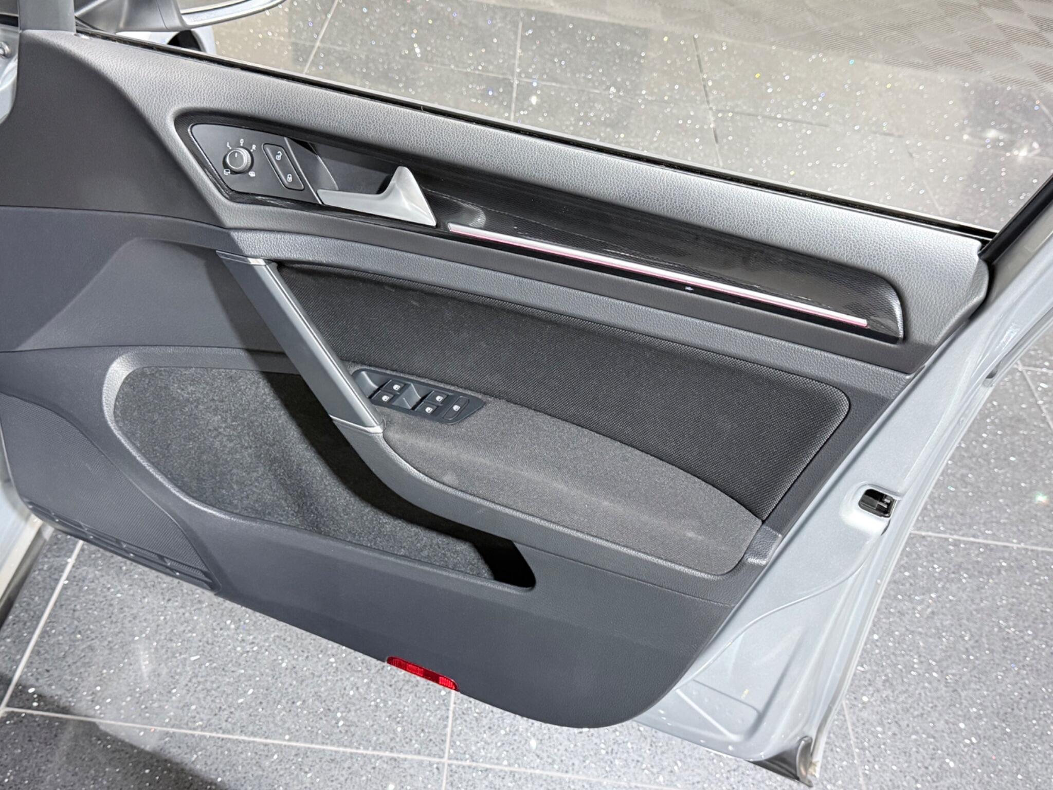 Volkswagen Golf view 55