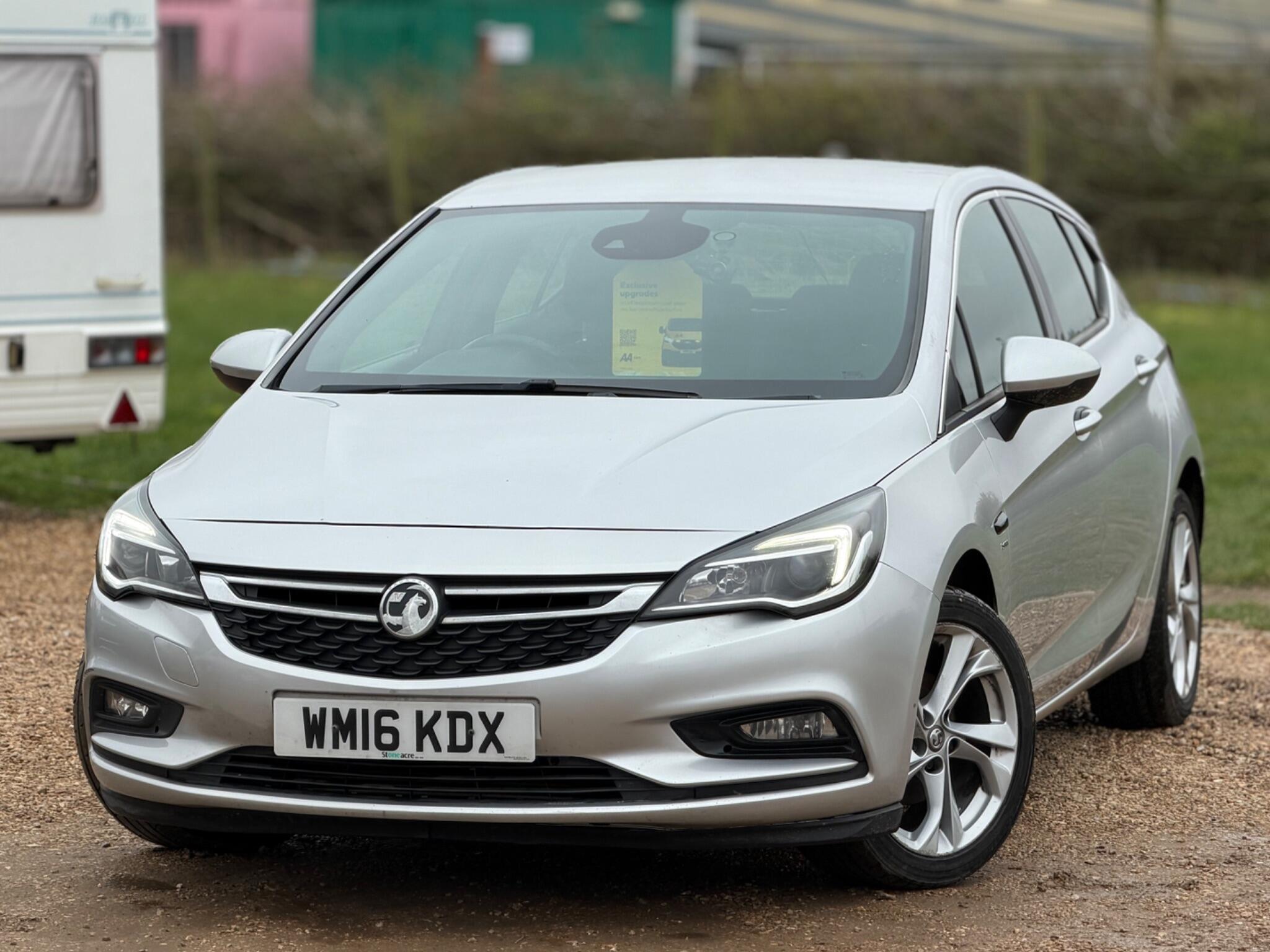 2016 Vauxhall Astra 1.0i Turbo ecoFLEX SRi Nav Euro 6 (s/s) 5dr image 2