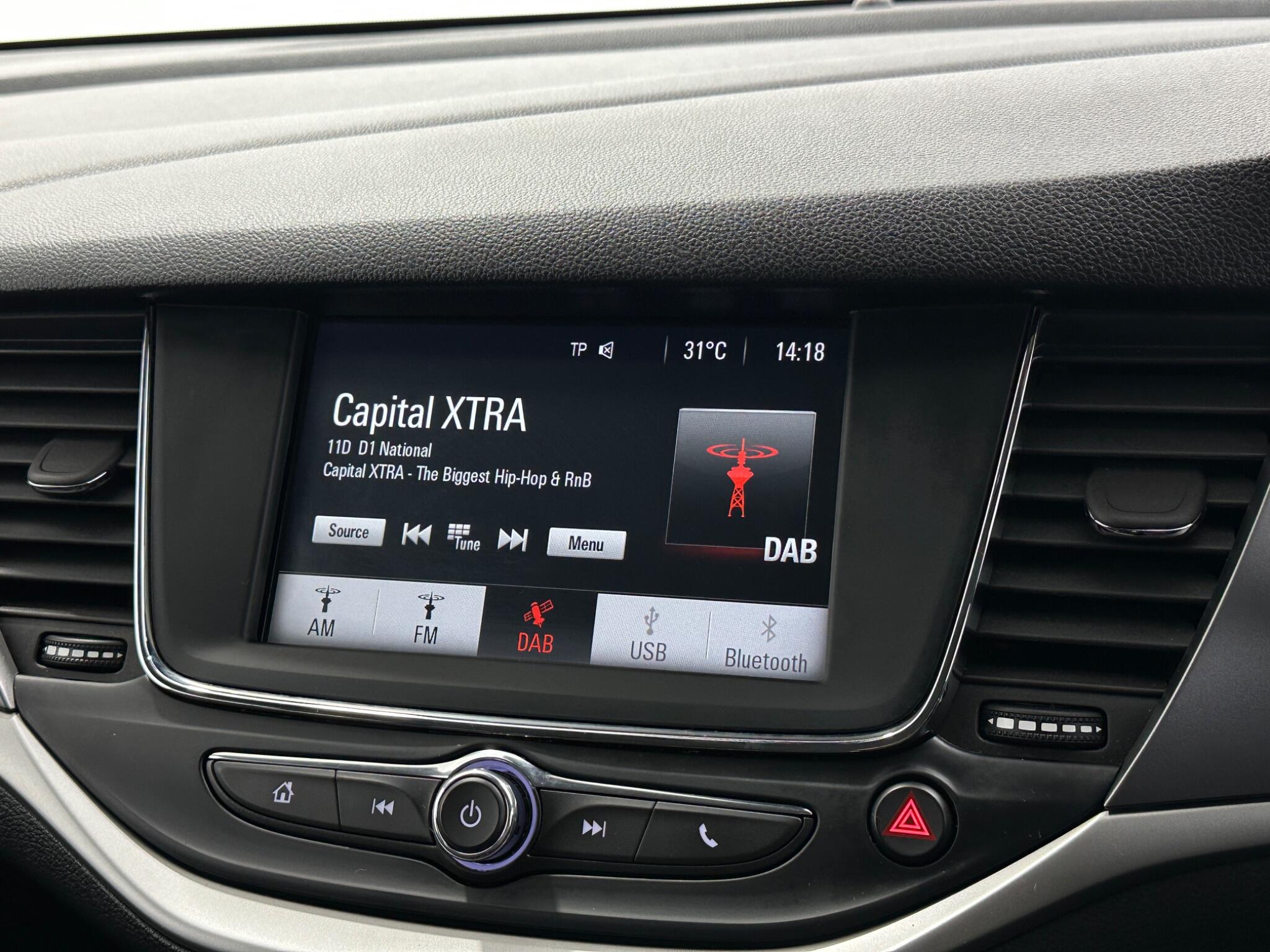 Vauxhall Astra view 24