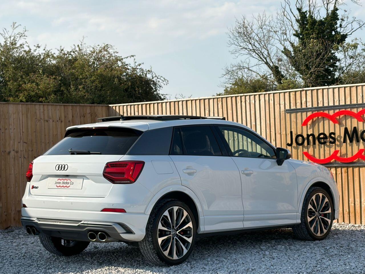 Audi SQ2 view 10