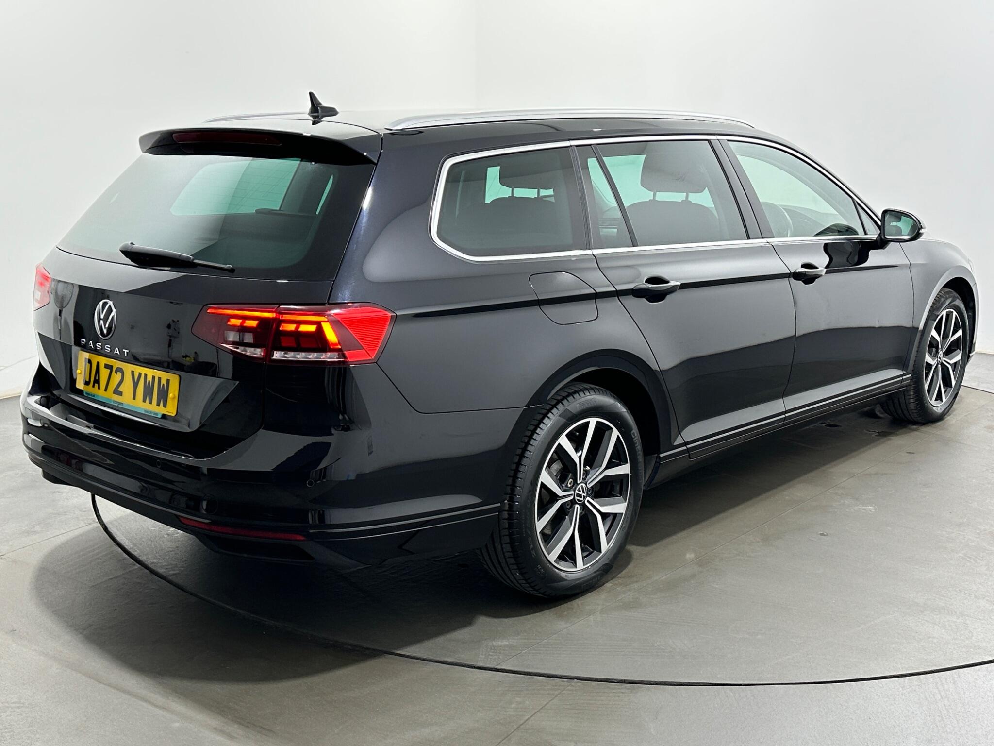 Volkswagen Passat view 51