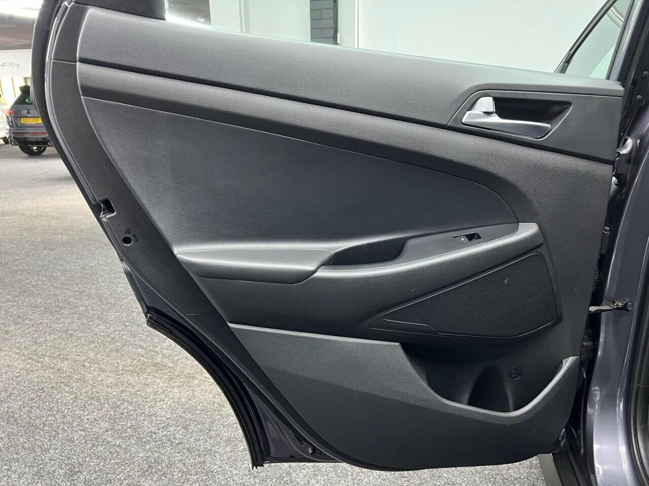 Hyundai Tucson view 42