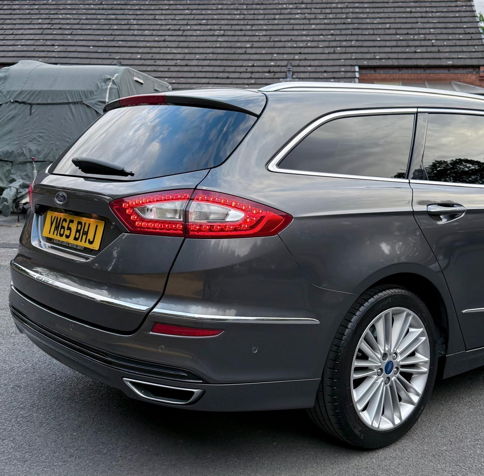 Ford Mondeo view 52